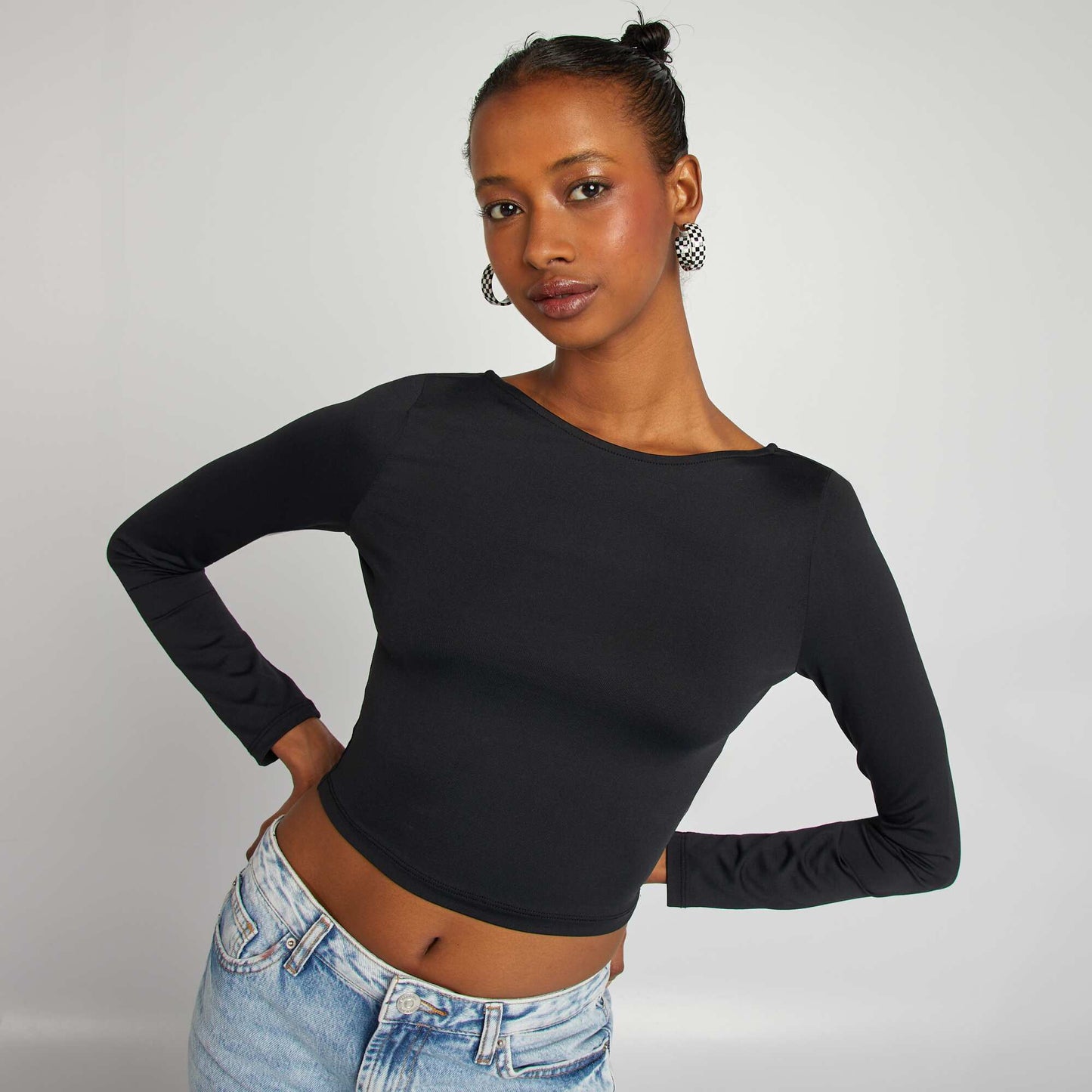 T-shirt crop top croisé au dos noir