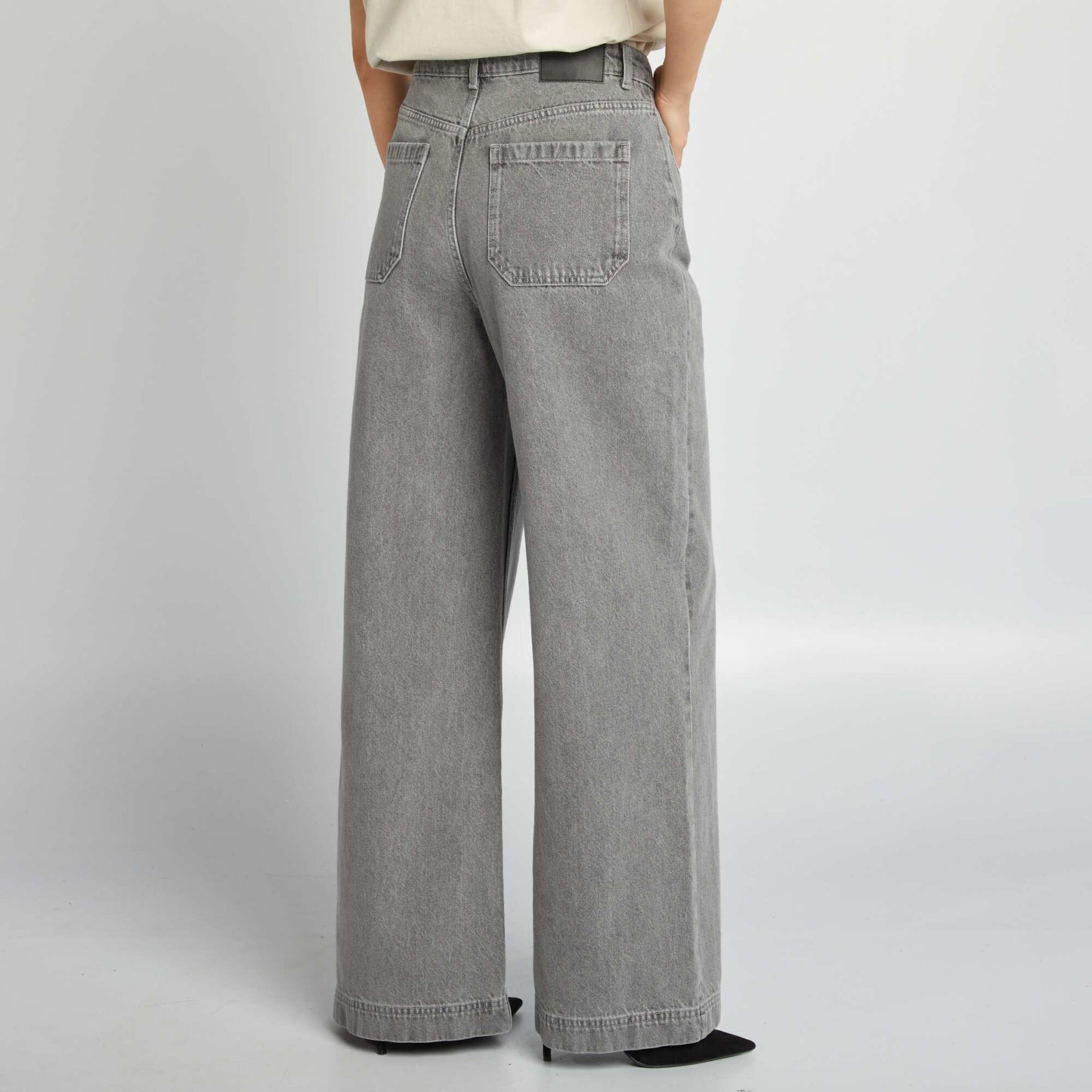 Jean coupe large taille haute GRIS
