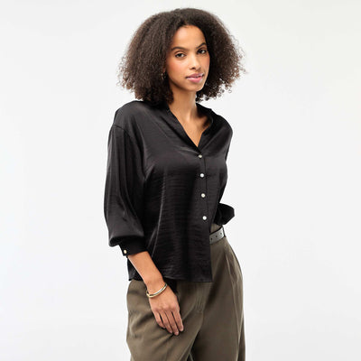 Chemisier manches longues en satin uni NOIR