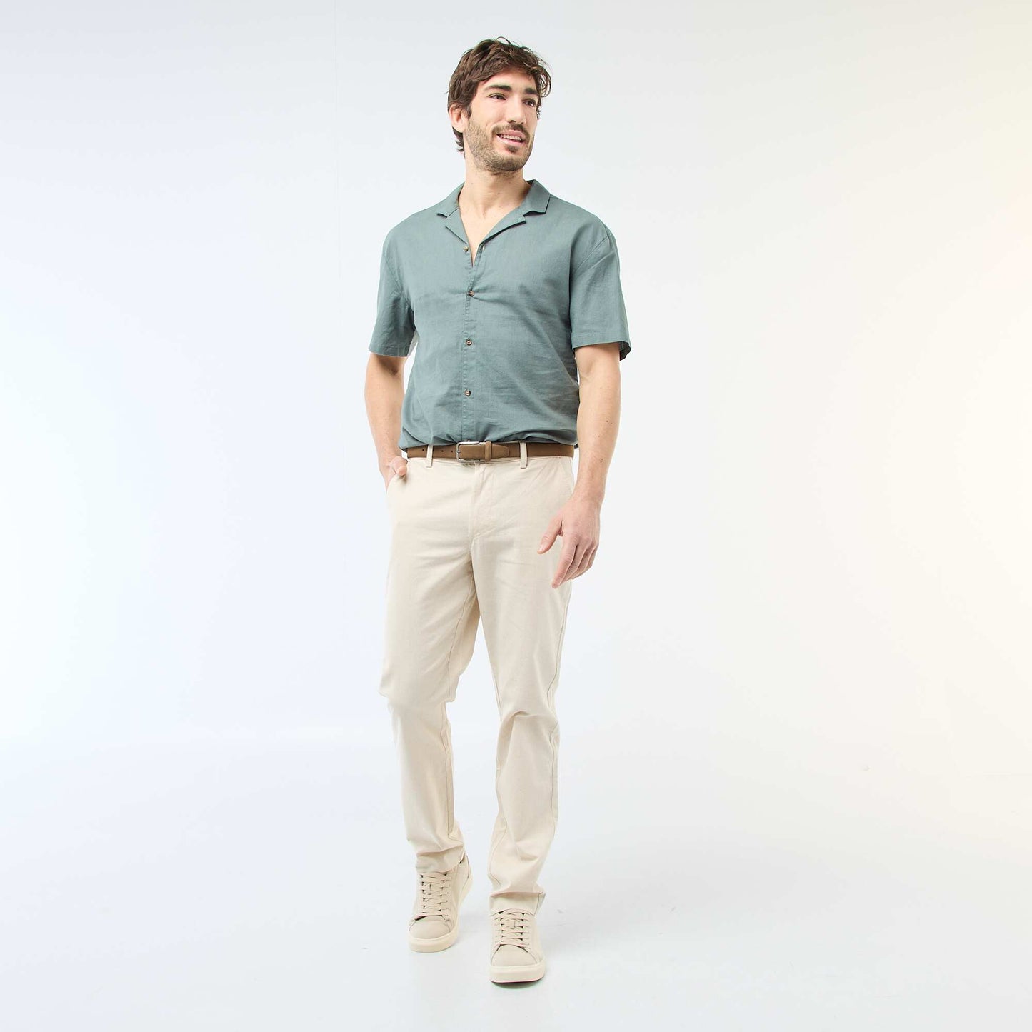 Chino uni taille standard BLANC