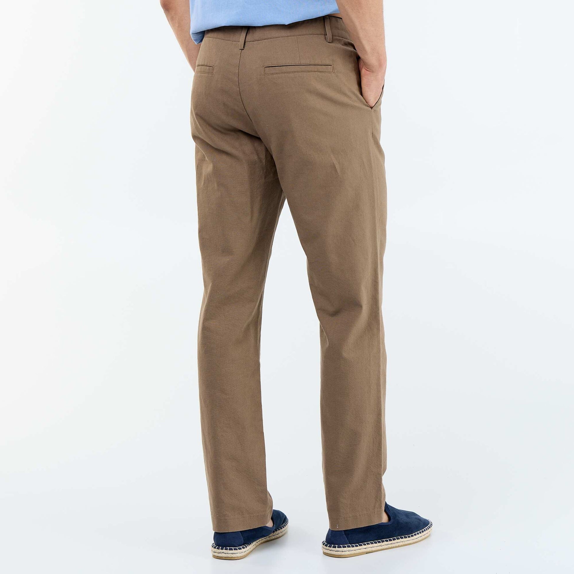 Chino uni taille standard MARRON