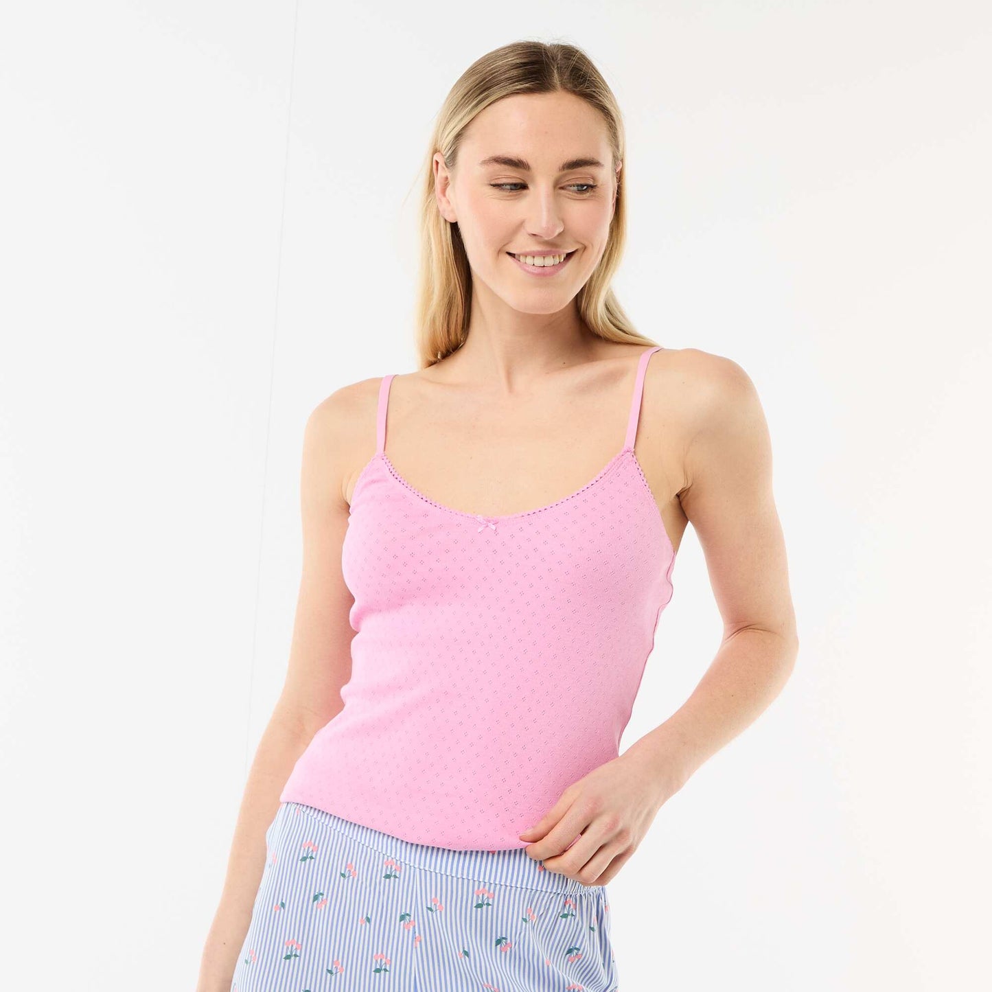 Débardeur fine bretelle réglable en coton uni ROSE