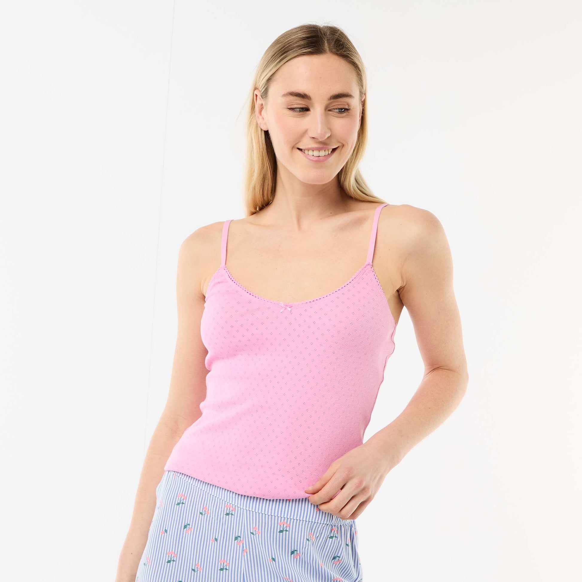 Débardeur fine bretelle réglable en coton uni ROSE