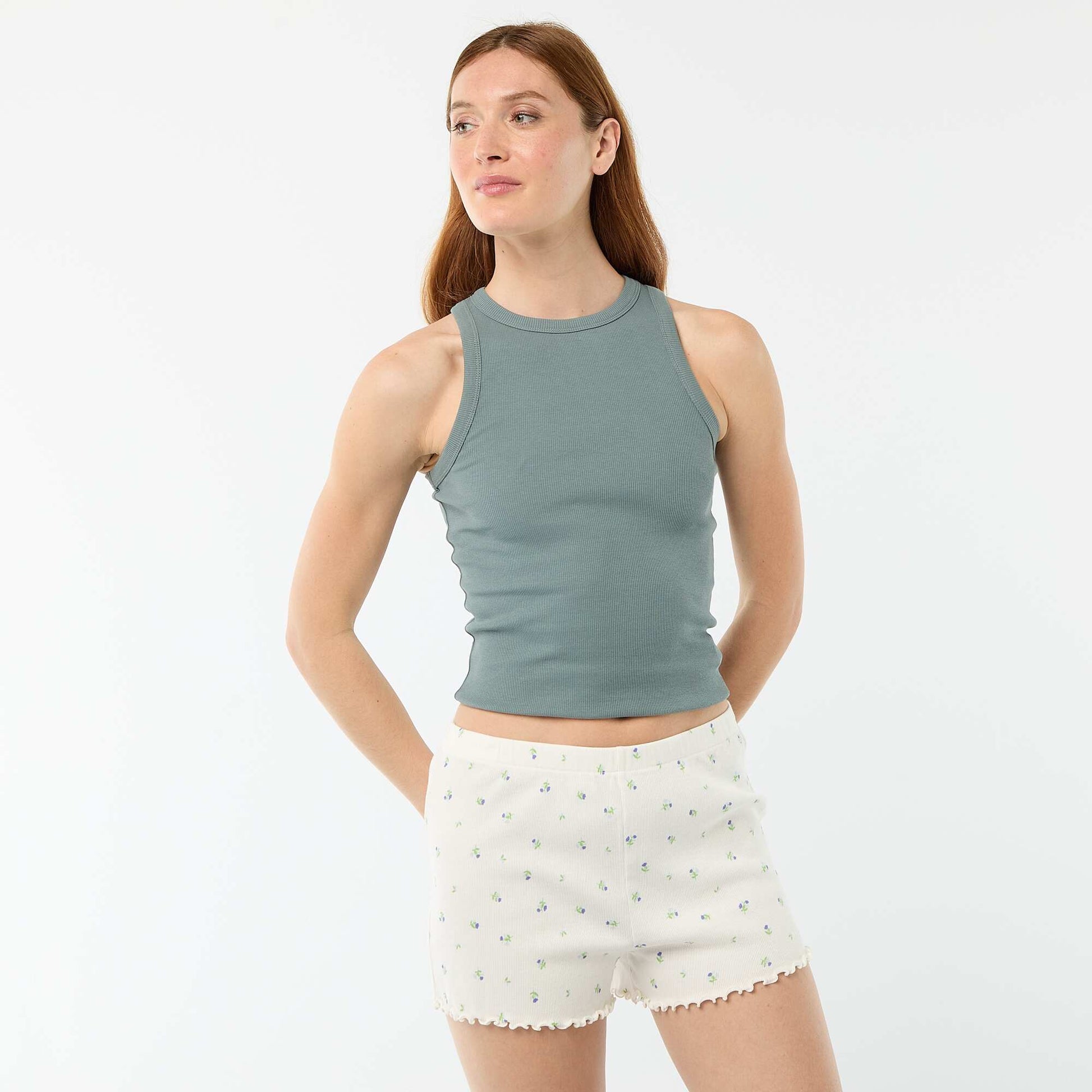Short court de pyjama 'fleurs' all-over en coton BLANC