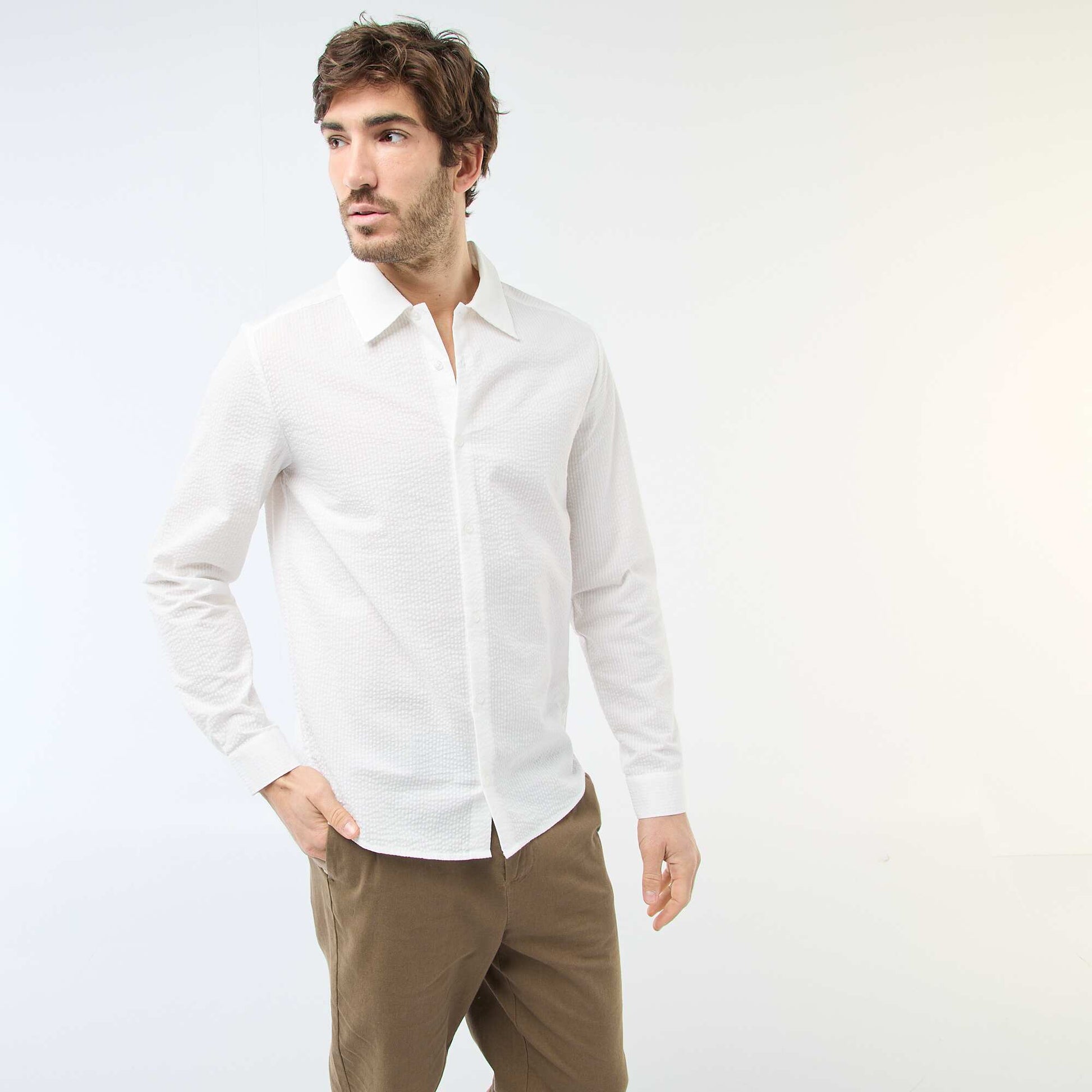 Chemise unie matière gaufrée BLANC