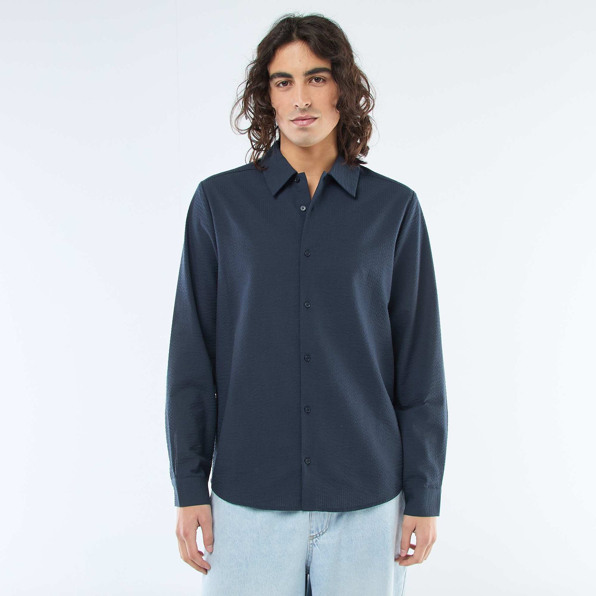 Chemise unie matière gaufrée BLEU MARINE