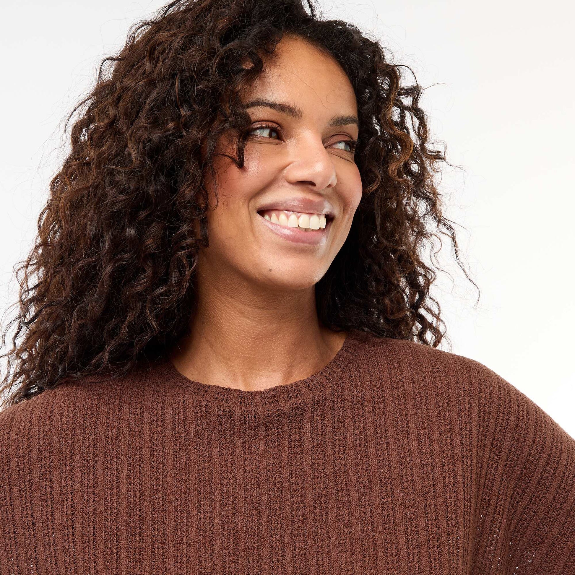 Pull en maille ajourée à manches courtes MARRON