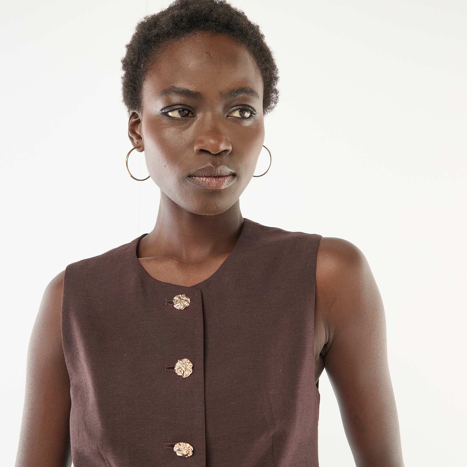 Veste de tailleur avec boutons dorés MARRON