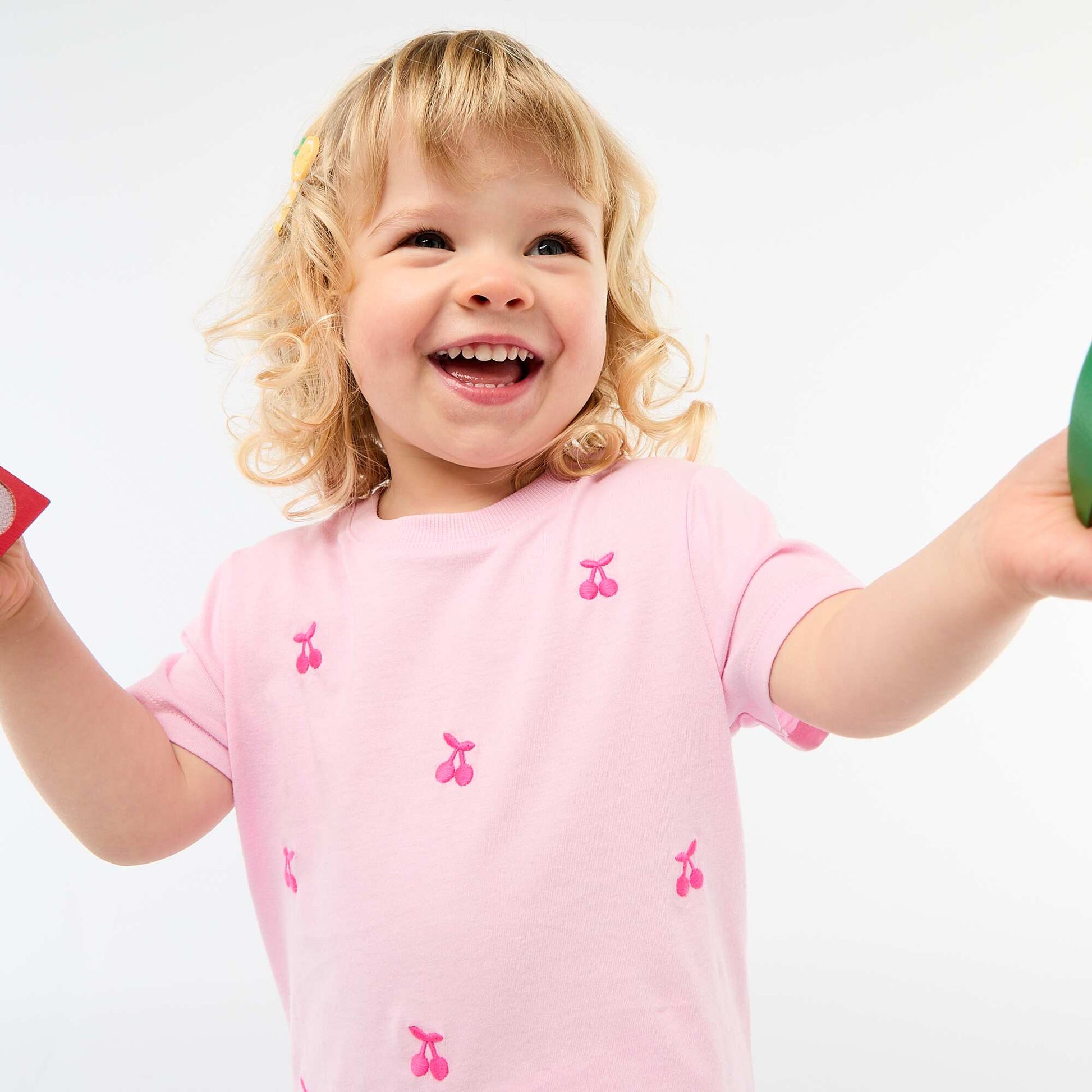Tee-shirt à manches courtes avec broderies ROSE