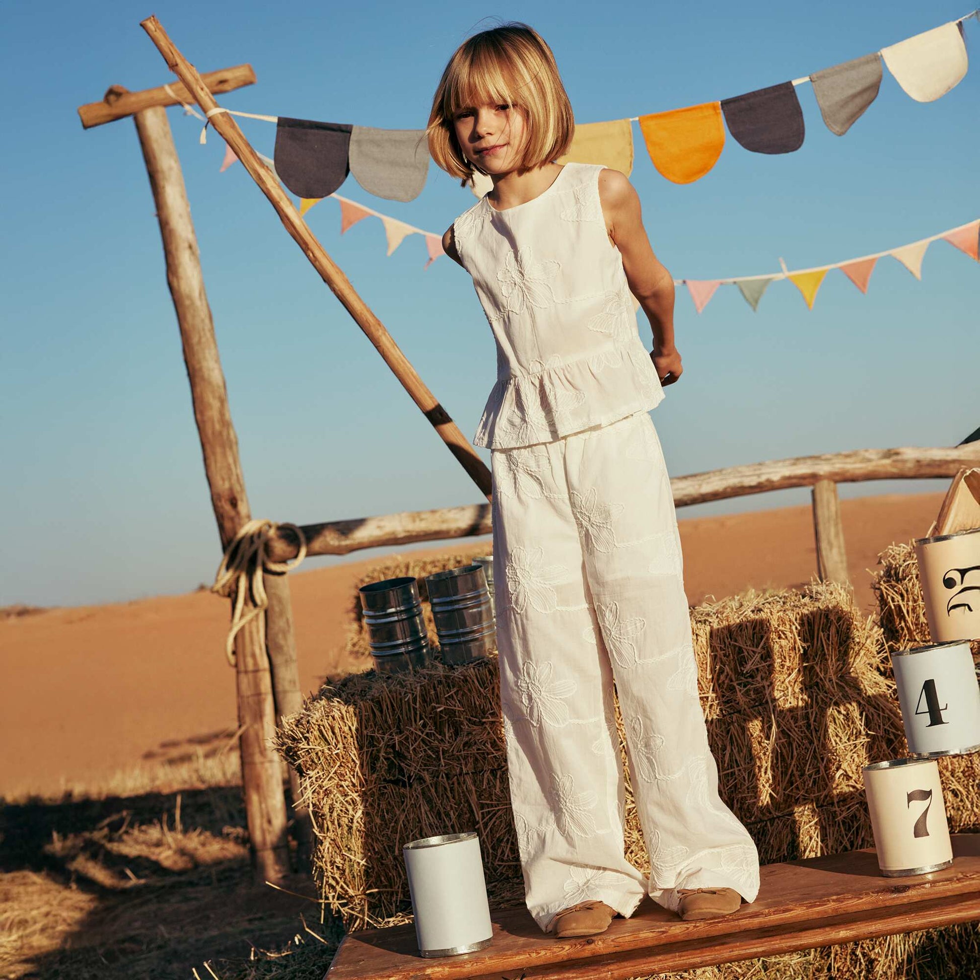 Pantalon large avec broderies BLANC