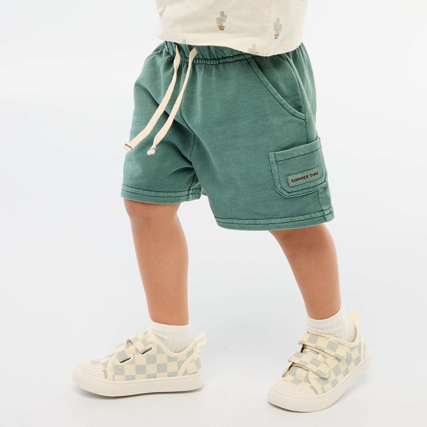 Short droit en french terry en coton uni VERT