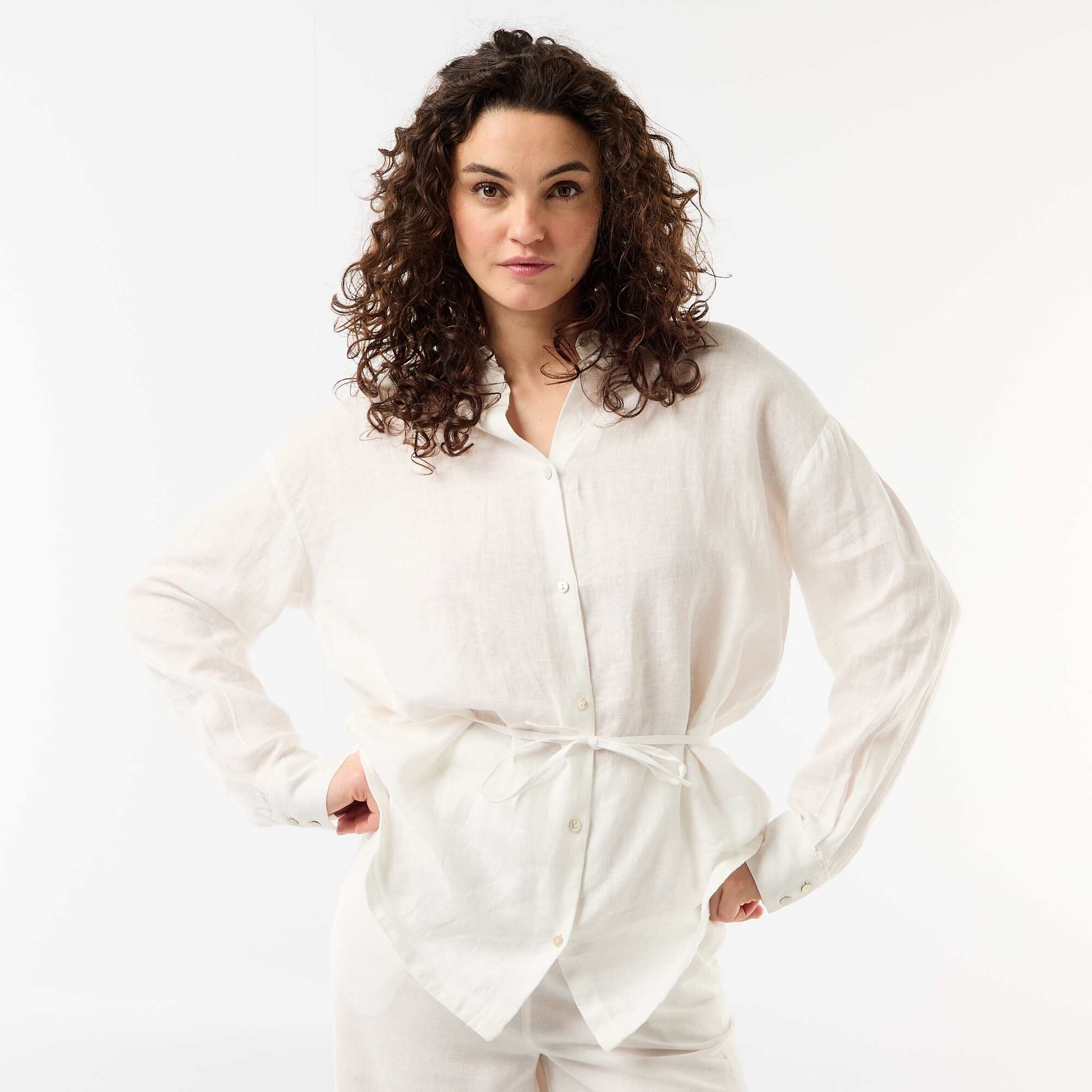 Chemise longue unie en lin BLANC