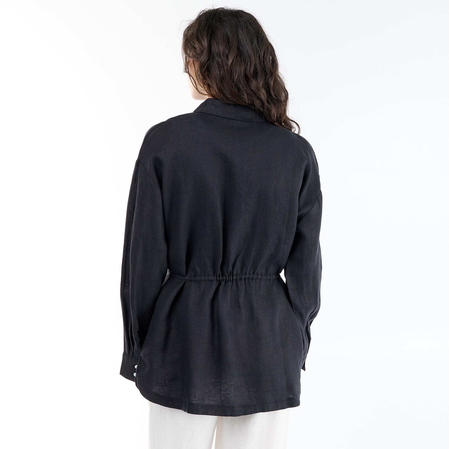 Chemise longue unie en lin NOIR