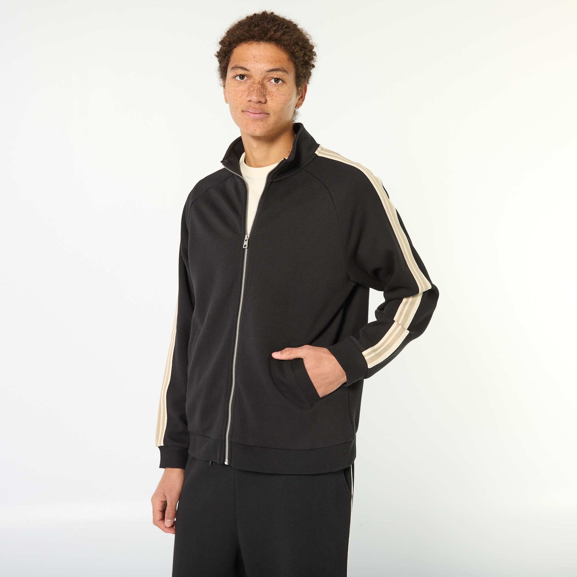 Sweat zippé avec bande sur le côté NOIR