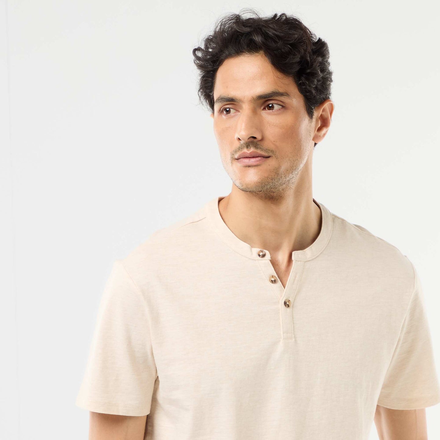 T-shirt manches courtes à col tunisien BEIGE