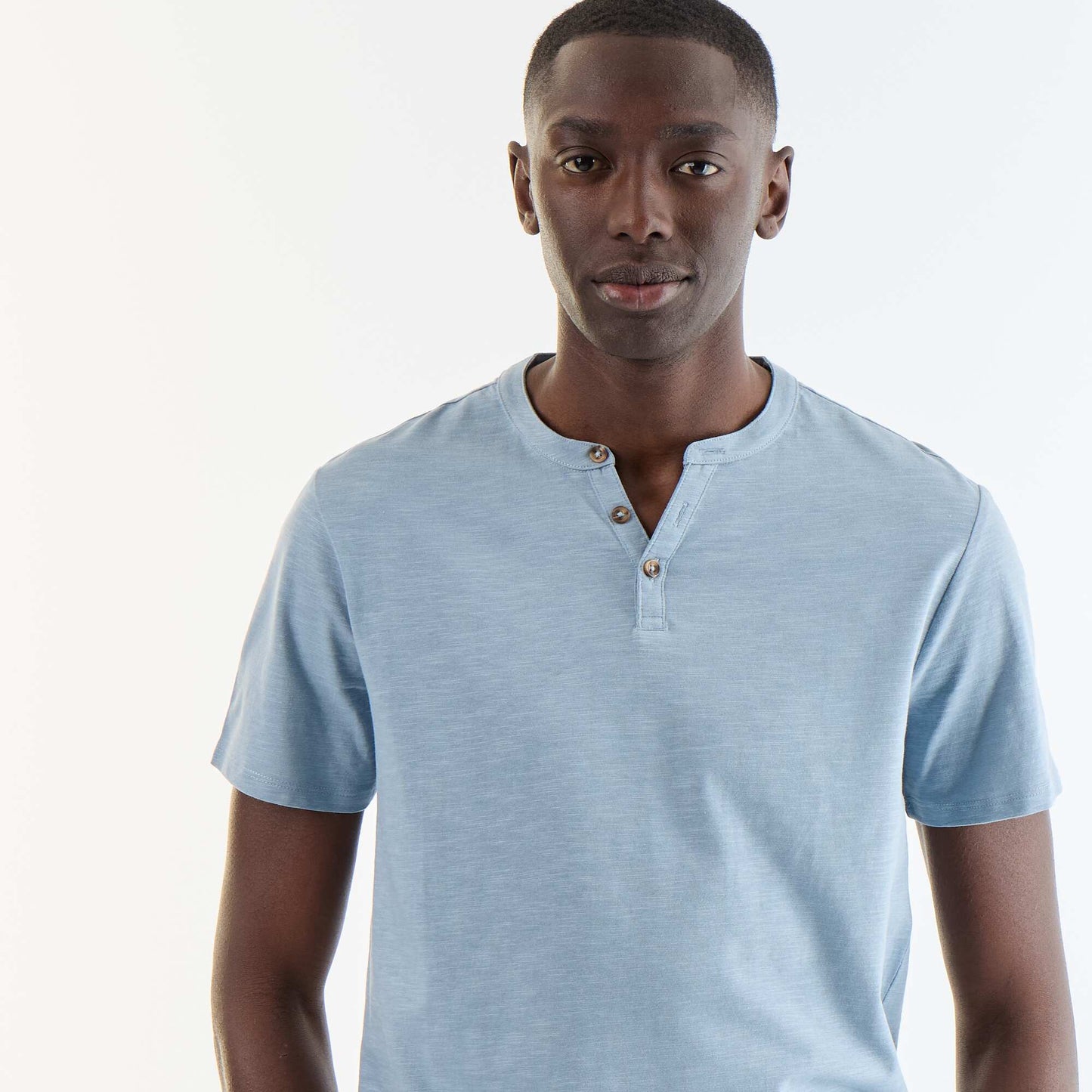 T-shirt homme en jersey slub à col tunisien coupe droite BLEU