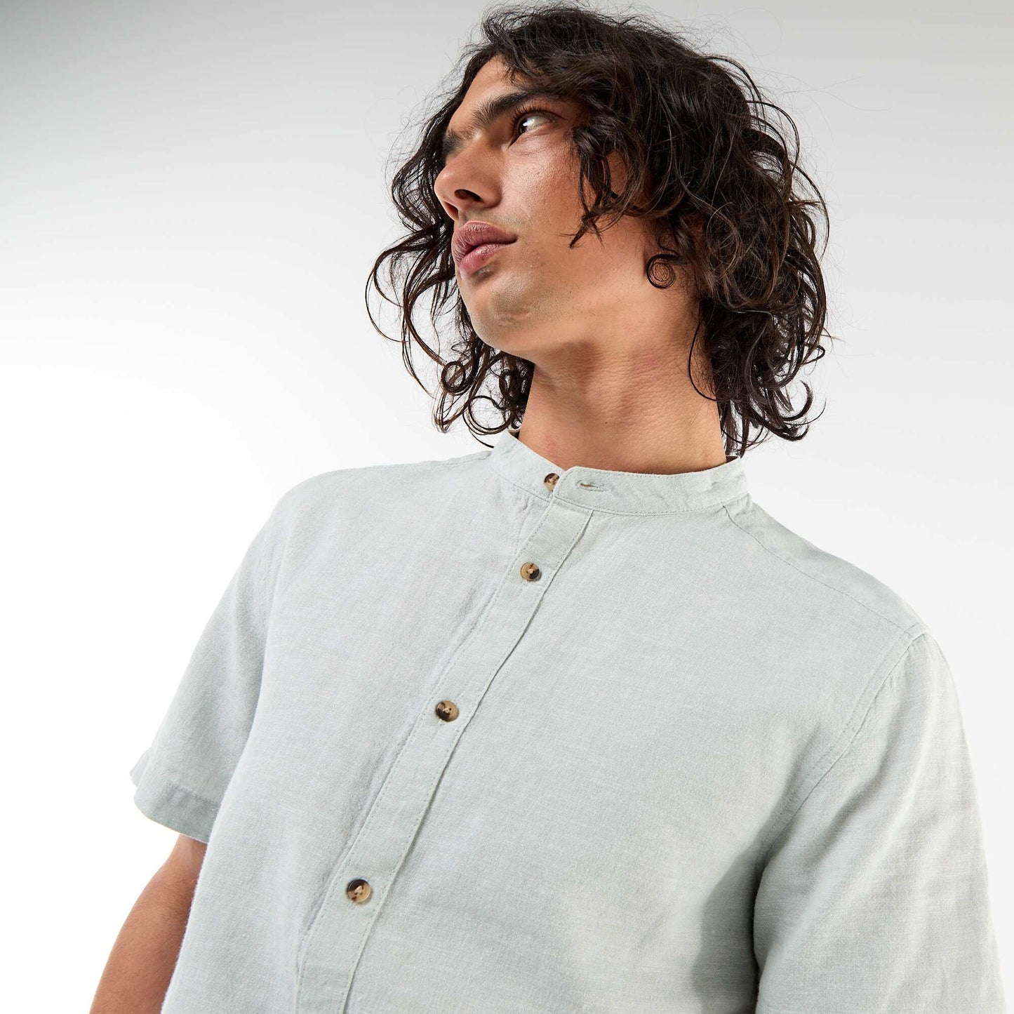 Chemise unie à manches courtes et col mao en lin mélangé VERT