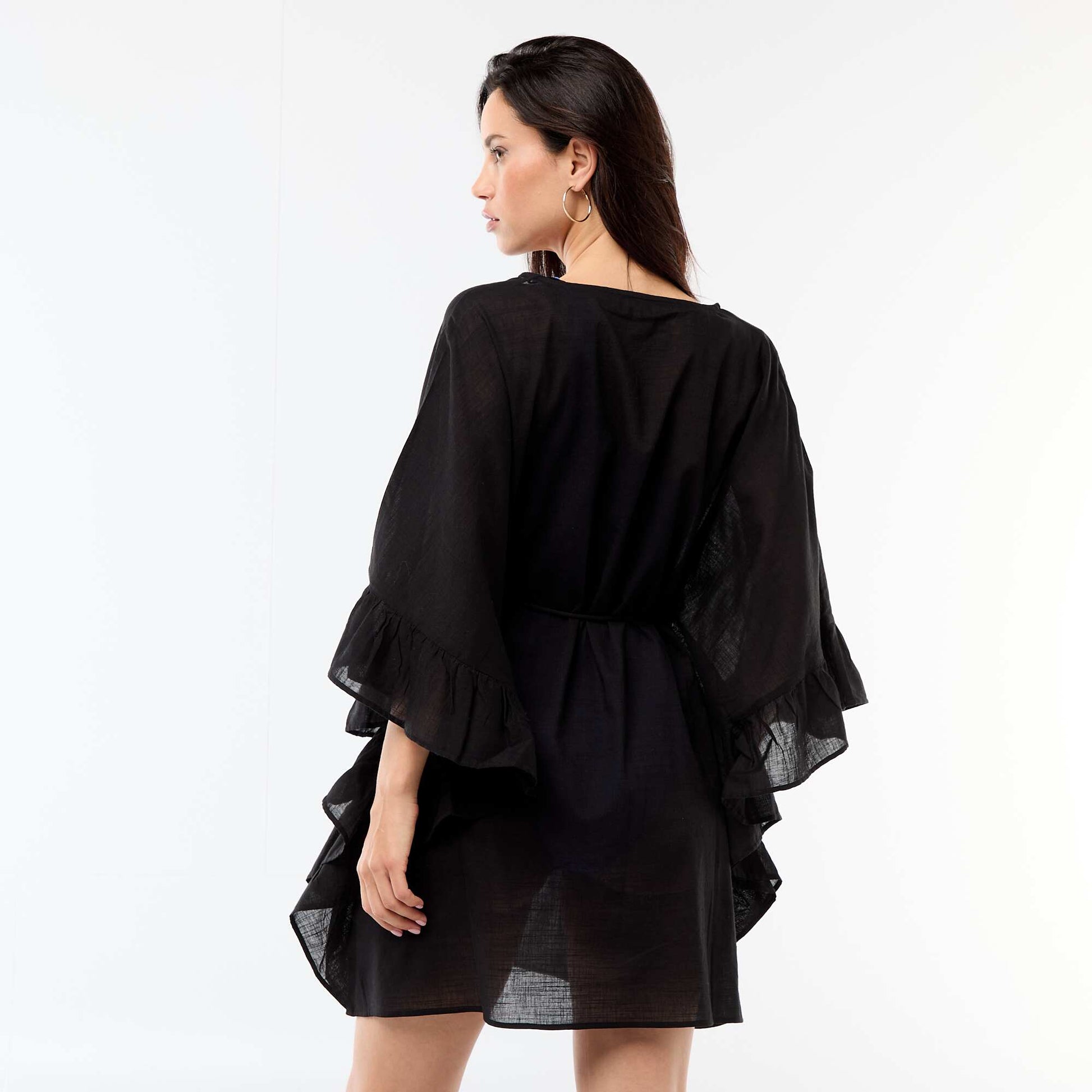 Robe de plage  avec emmanchures volantées NOIR