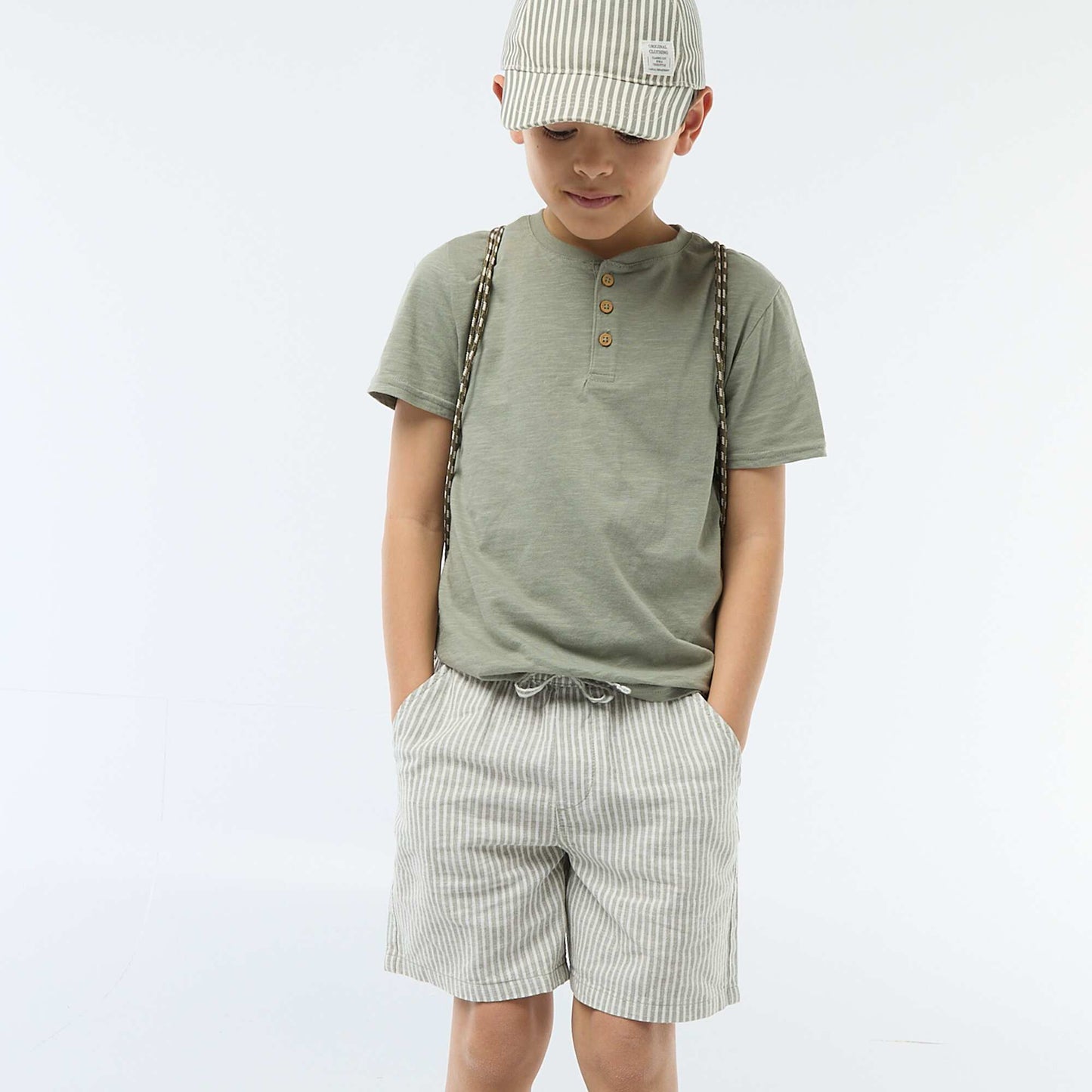 Short rayé léger en lin mélangé KAKI