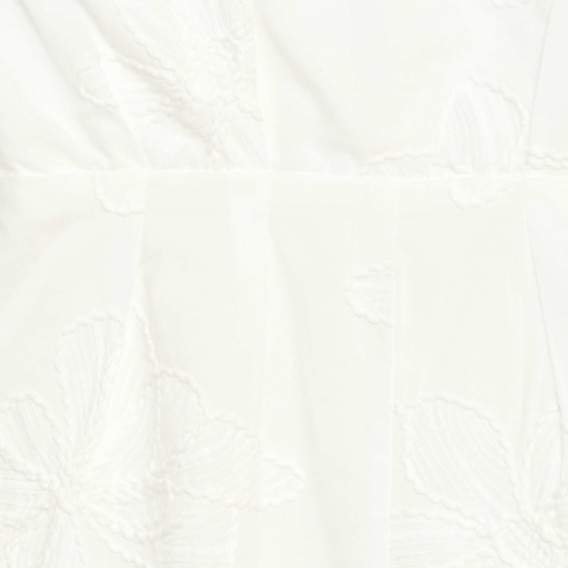 Combinaison short avec grandes fleurs brodées BLANC