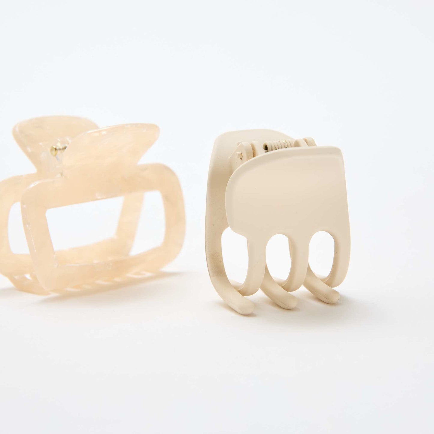 Lot de 2 pinces crabe fantaisie BEIGE