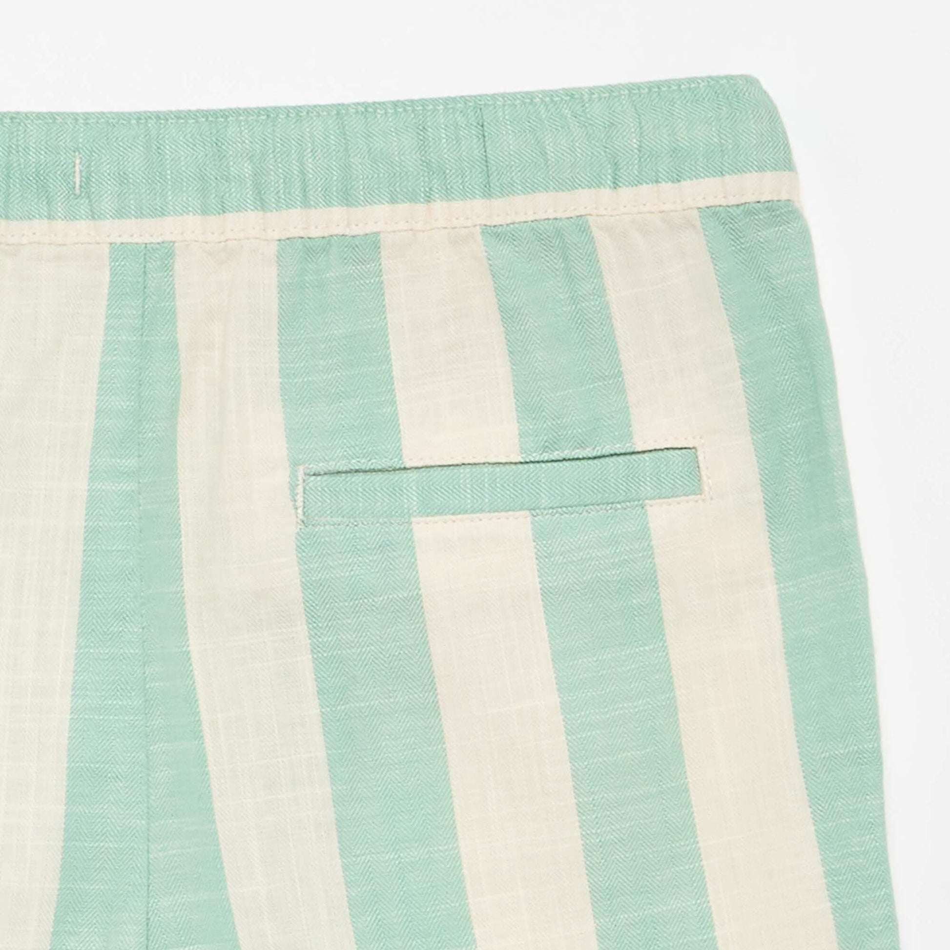 Short à rayures et taille élastiquée VERT