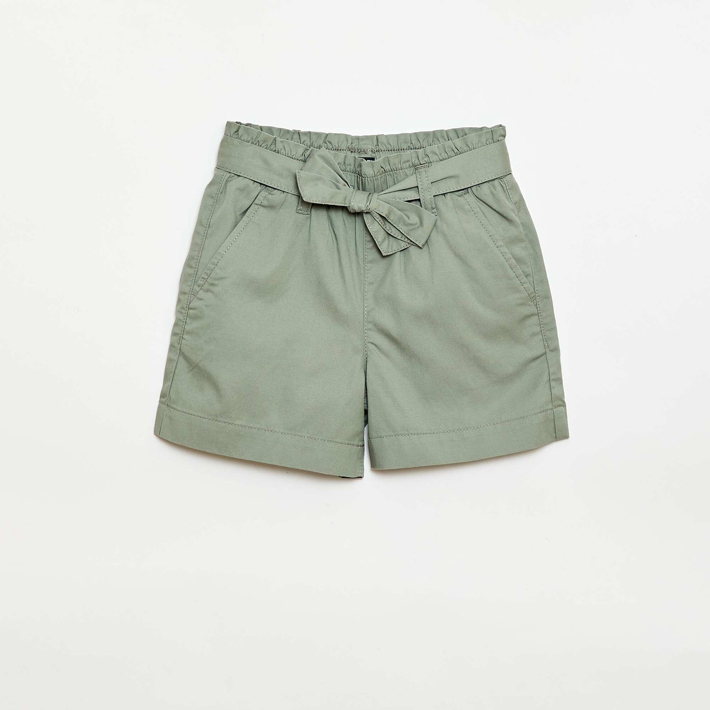 Short avec ceinture nouée VERT
