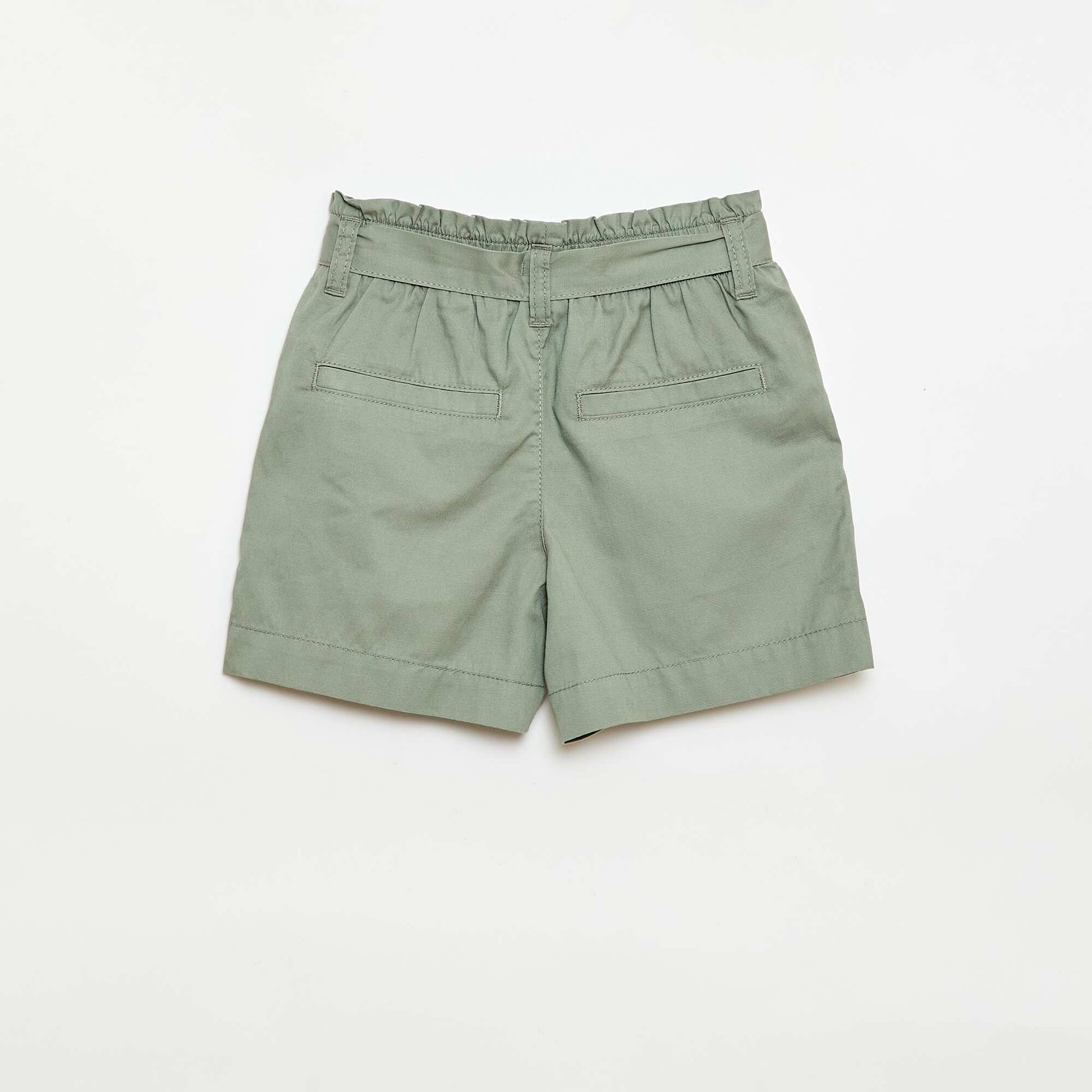 Short avec ceinture nouée VERT
