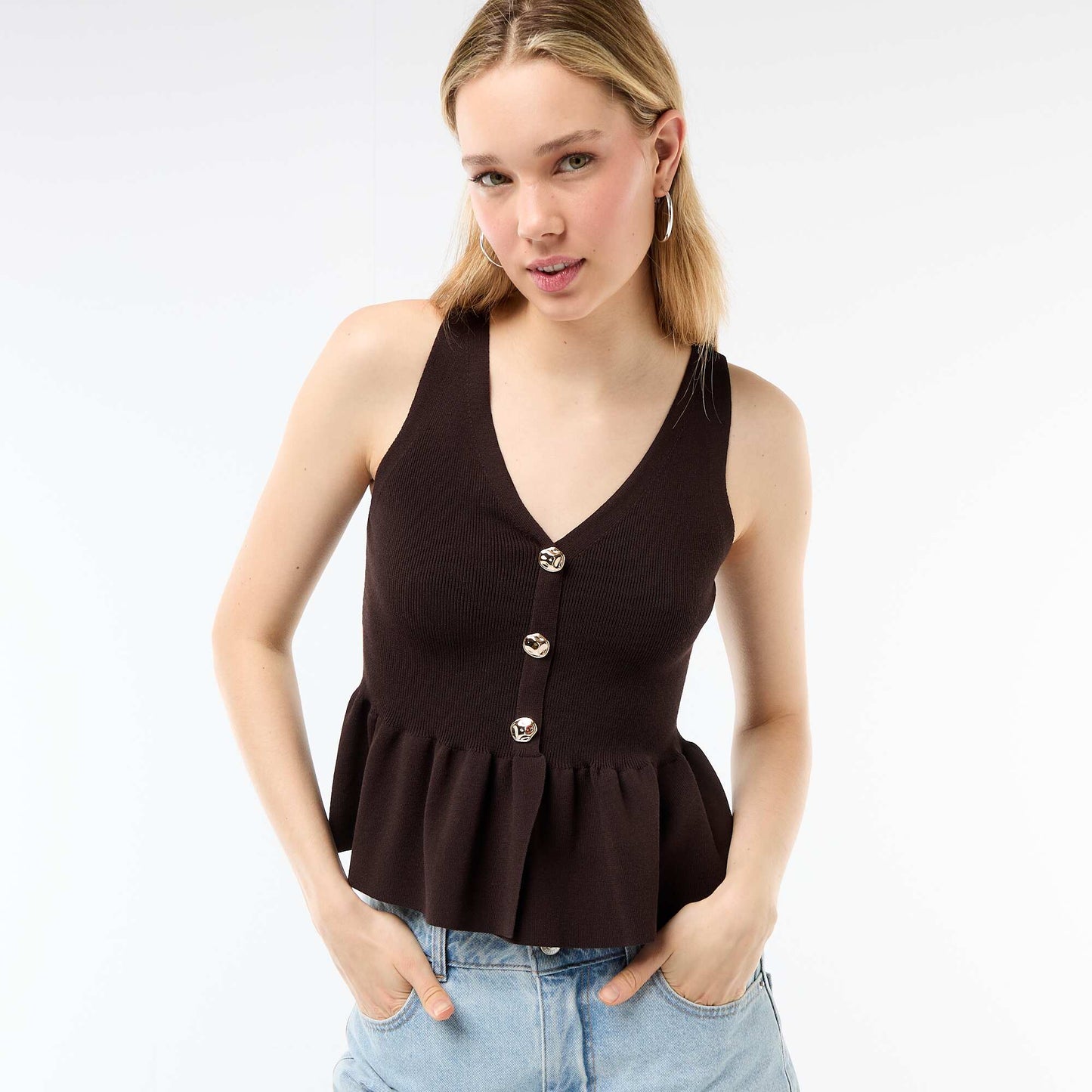 Gilet en maille fine jauge ouverture boutonnée MARRON