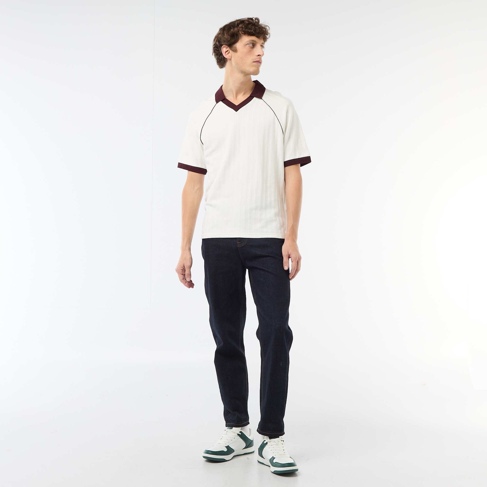 Polo en matière fantaisie col polo sans boutons BLANC