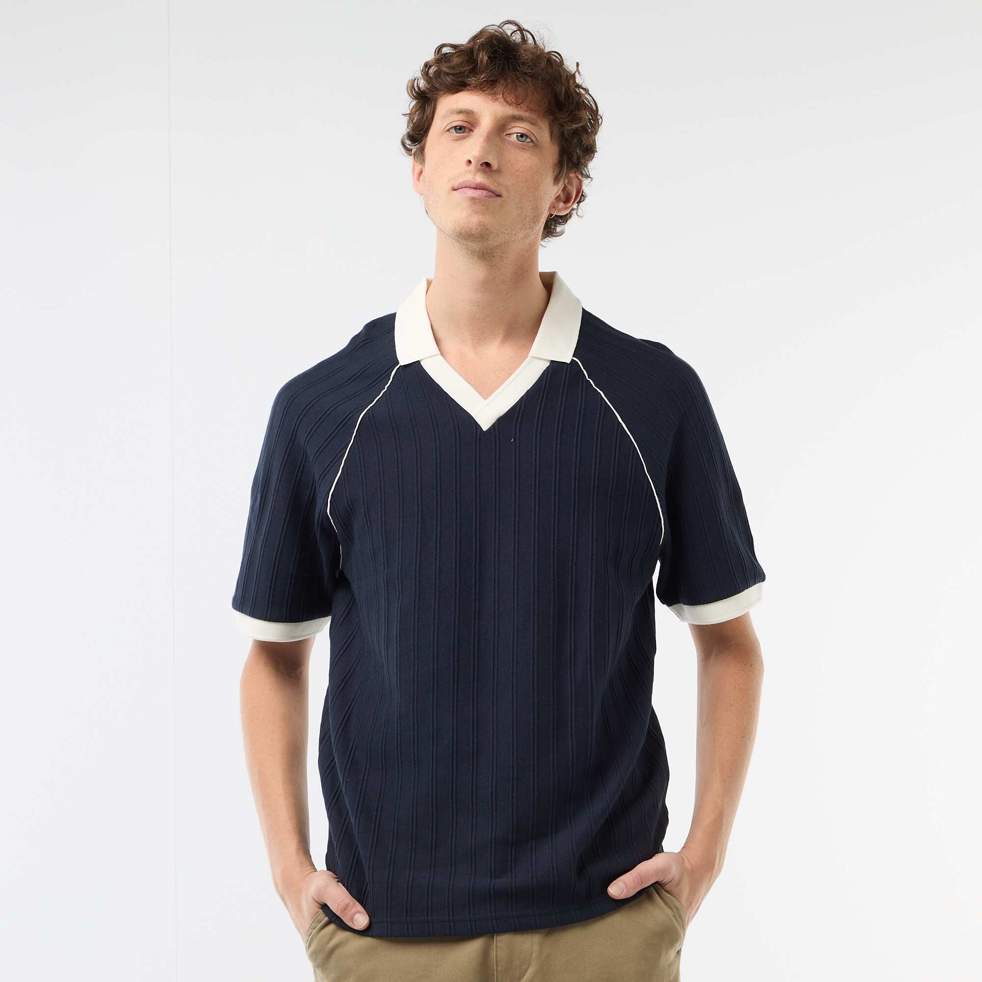 Polo en matière fantaisie col polo sans boutons BLEU