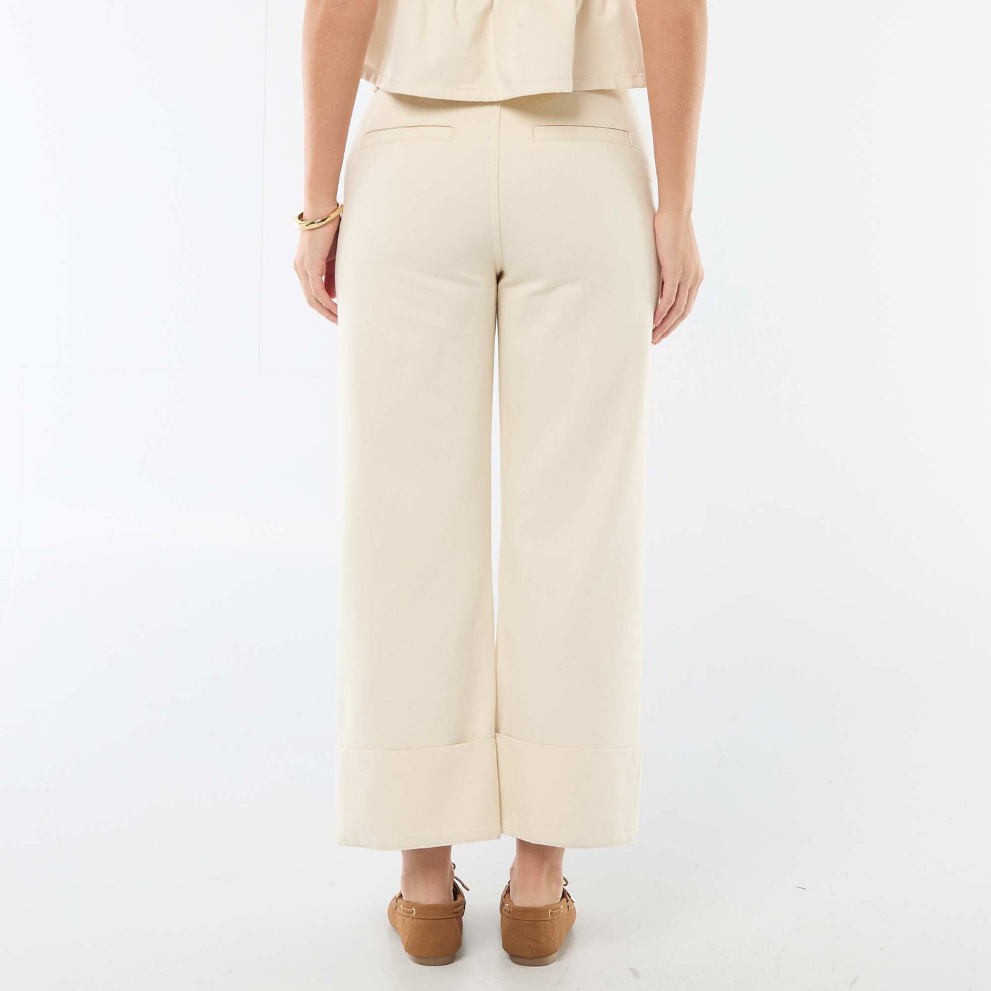 Jean taille haute avec revers en bas BEIGE