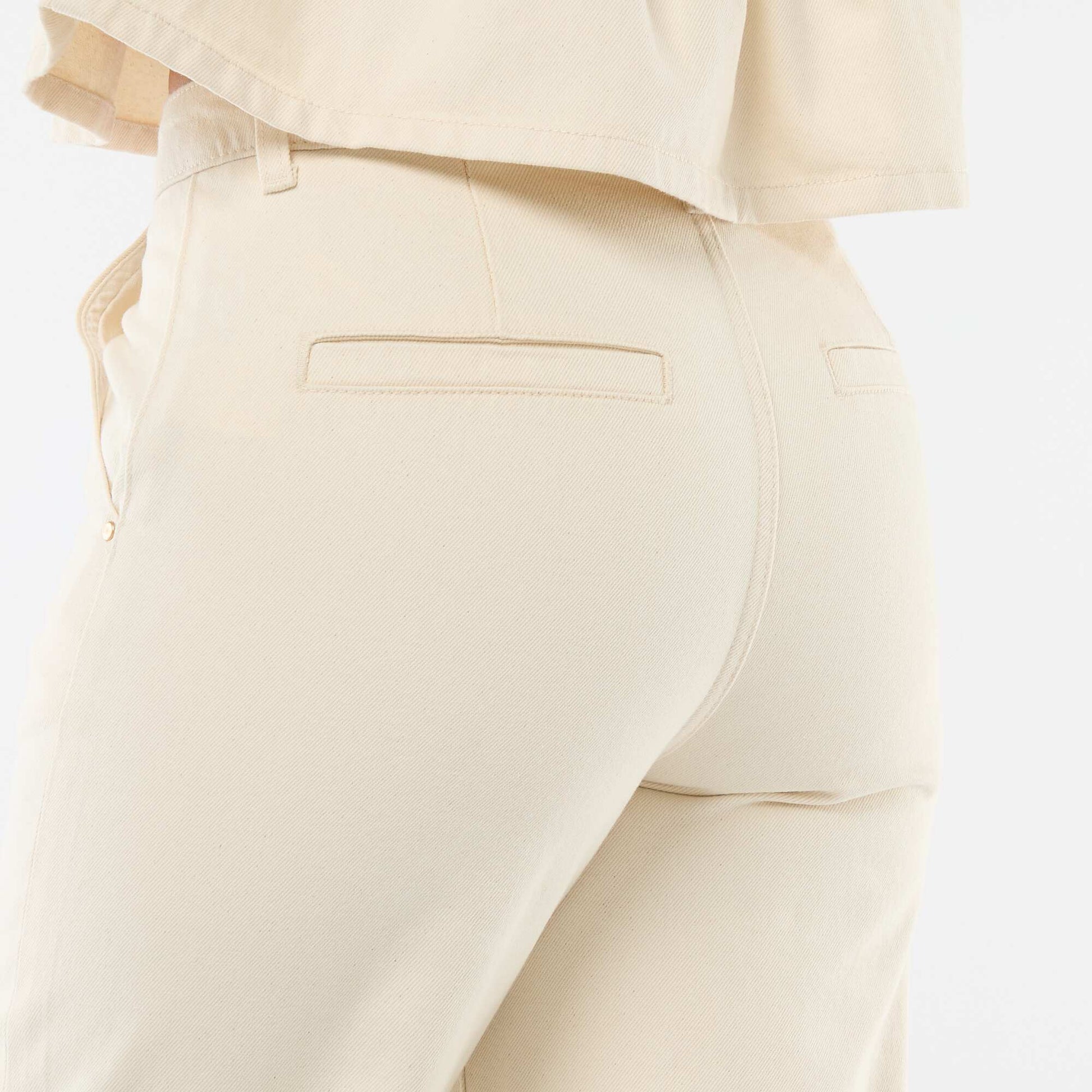 Jean taille haute avec revers en bas BEIGE