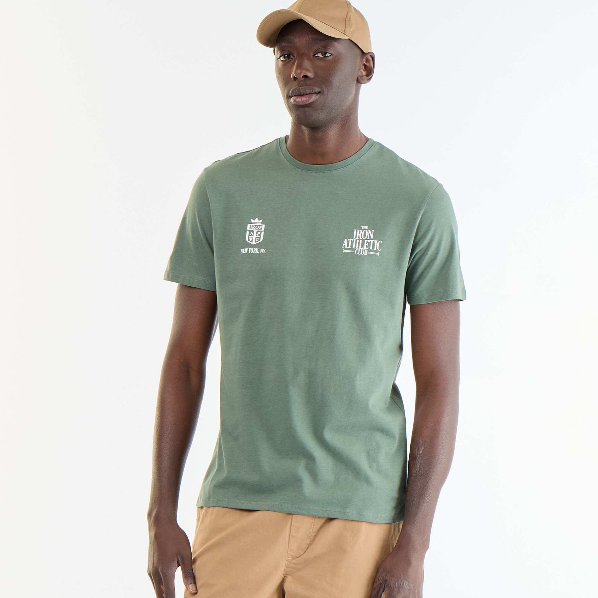 T-shirt homme en coton biologique à col rond et motif placé VERT