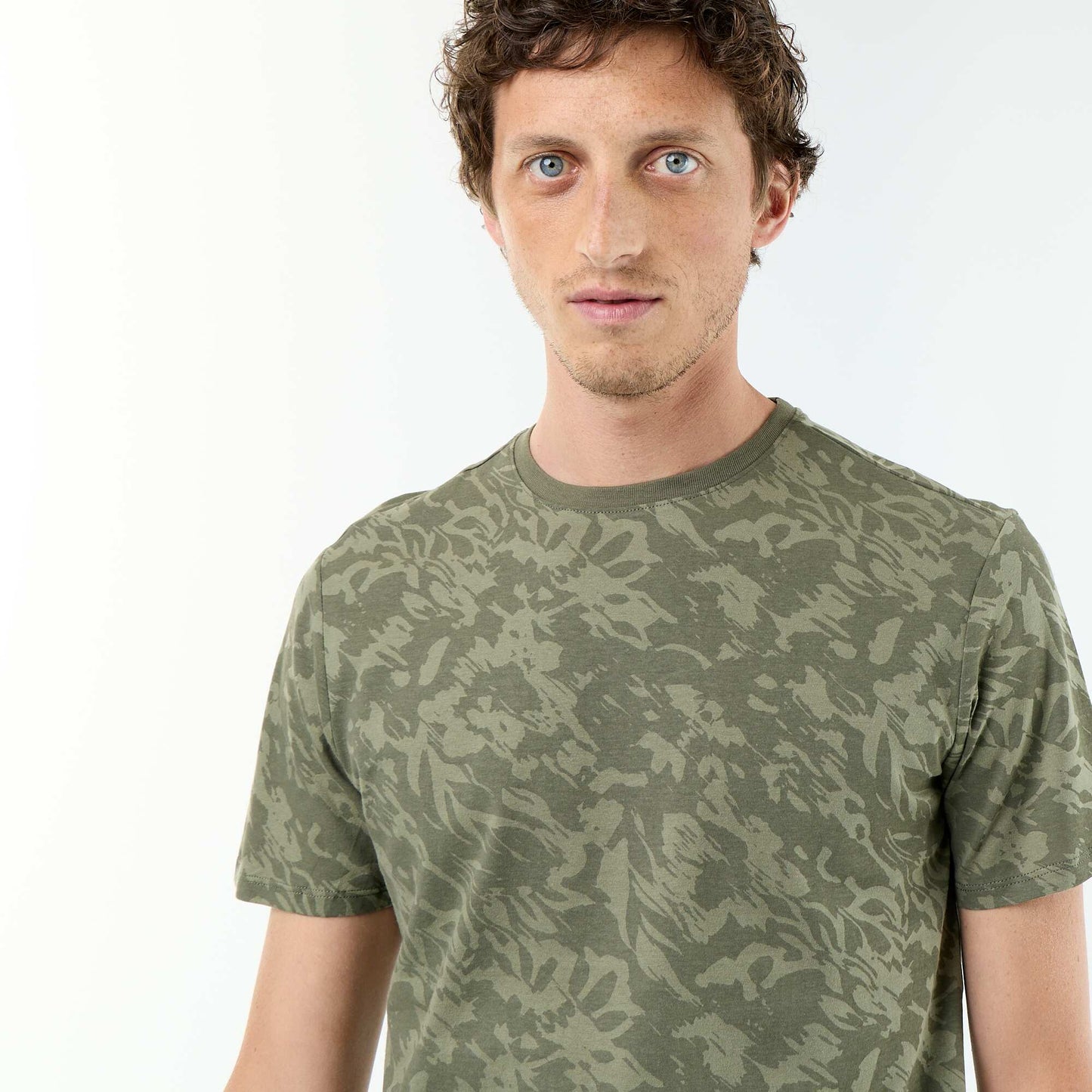 T-shirt imprimé fantaisie à manches courtes KAKI