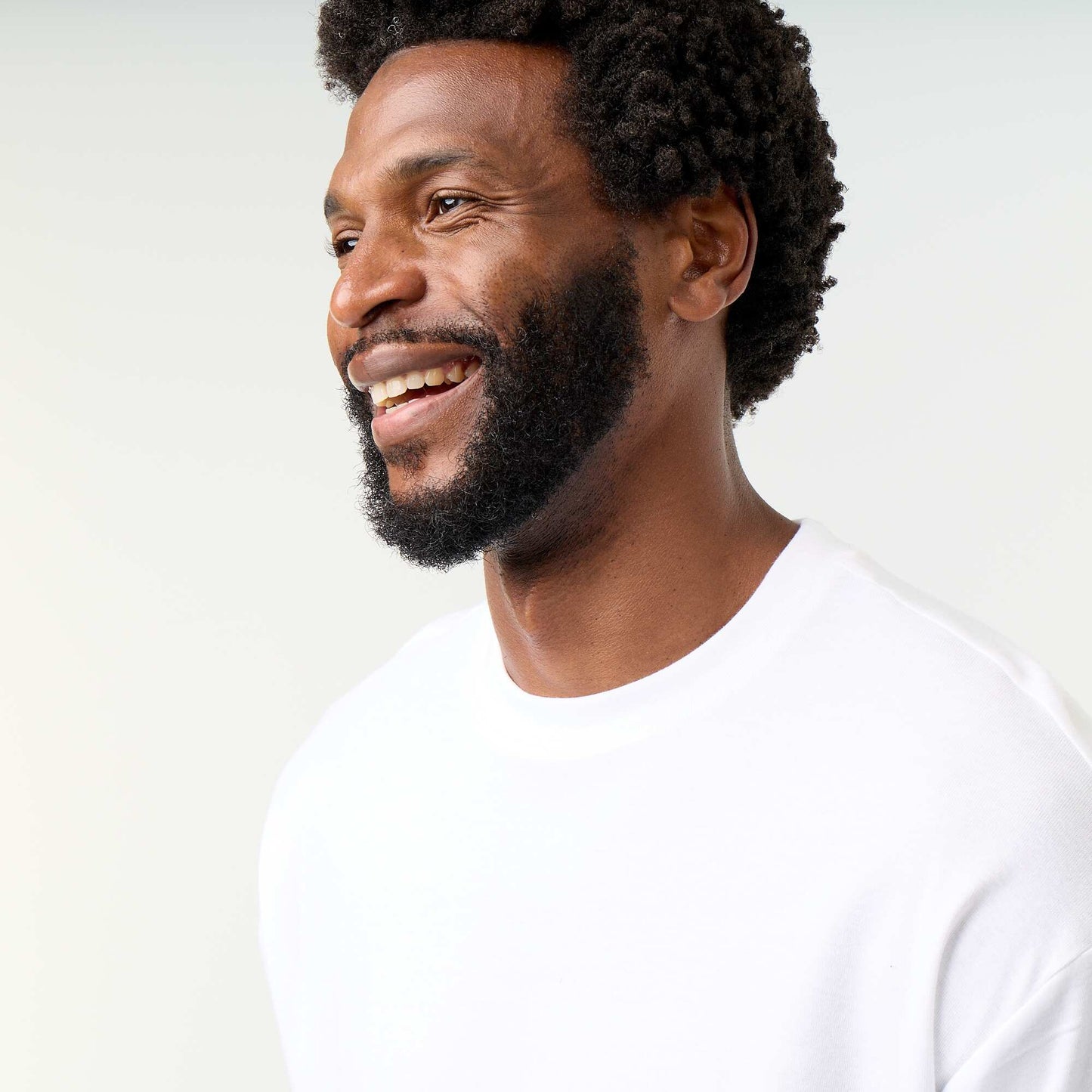T-shirt homme en coton à col rond coupe confort BLANC