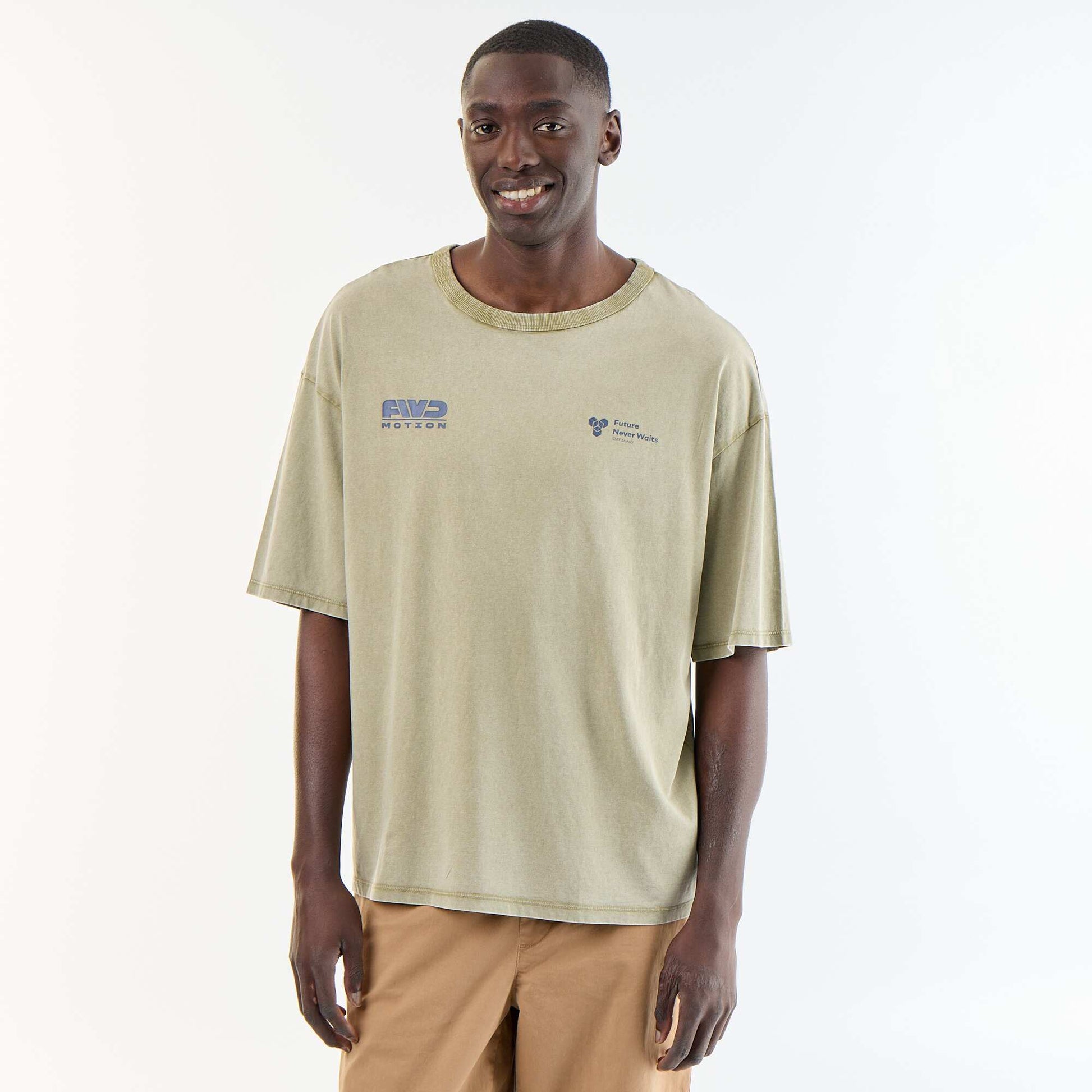 T-shirt homme en coton col rond effet délavé VERT
