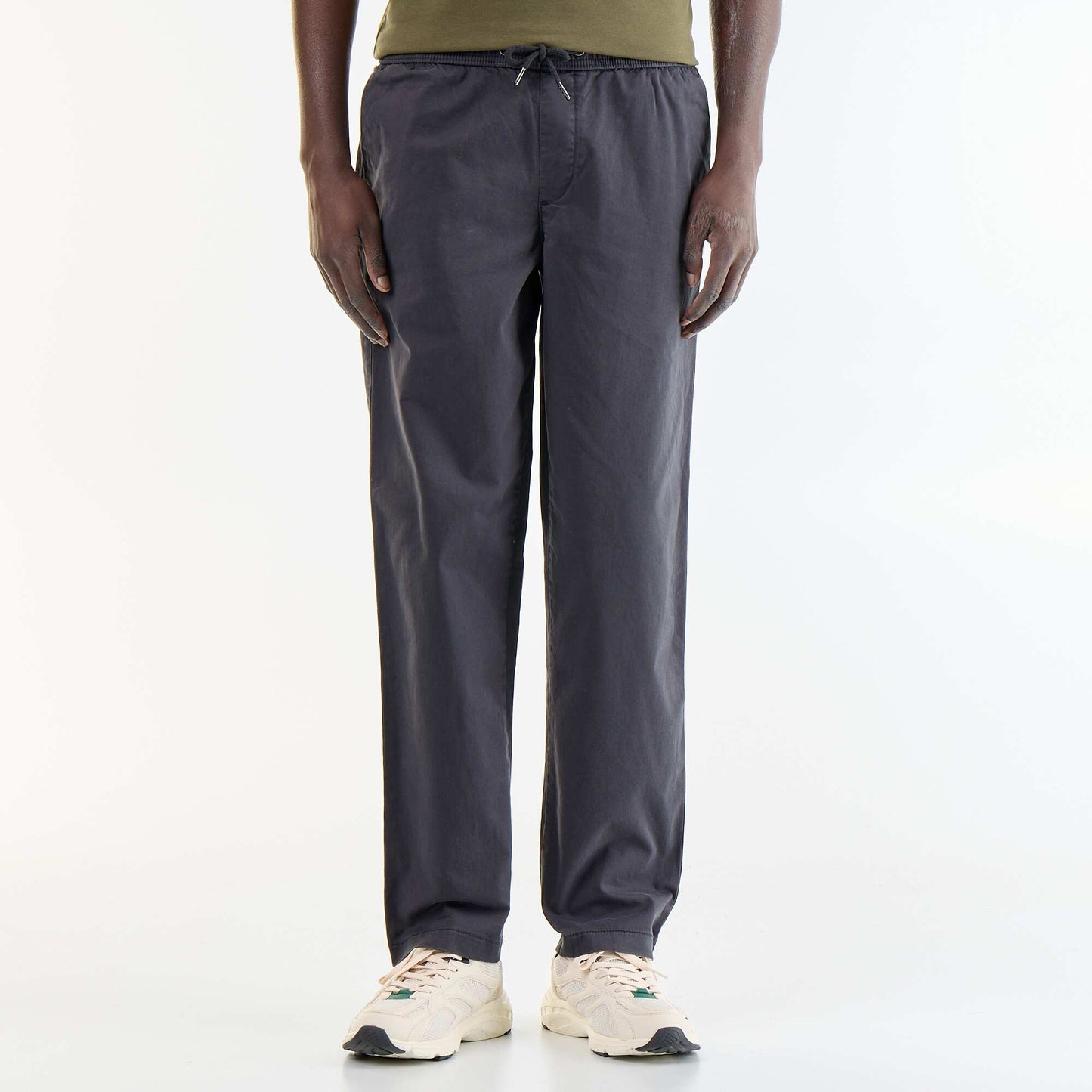 Pantalon matière effet peau de pêche NOIR