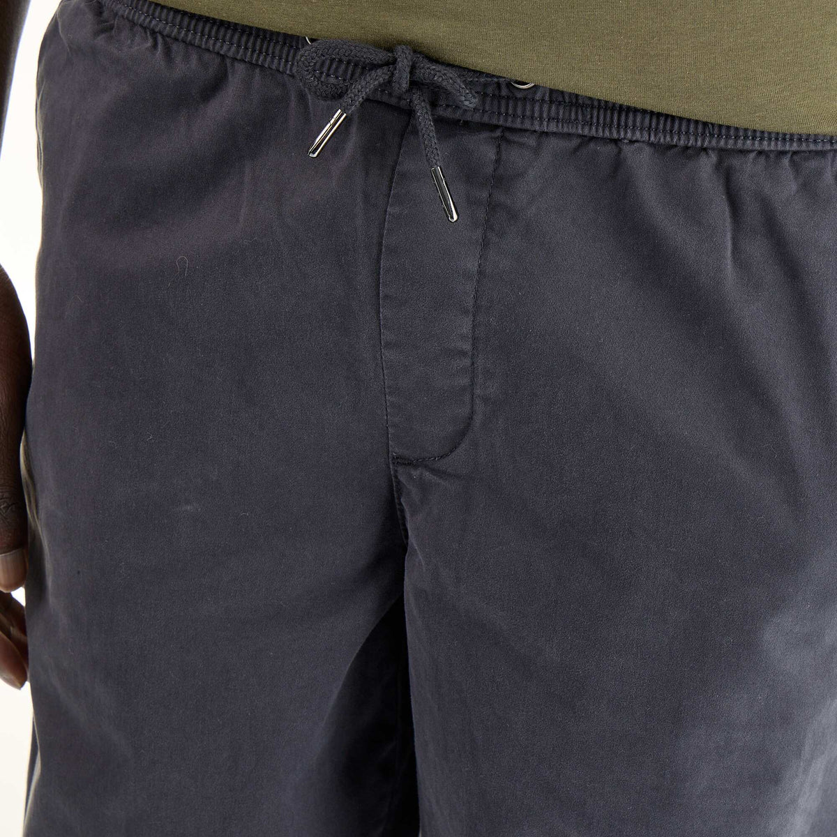 Pantalon matière effet peau de pêche NOIR