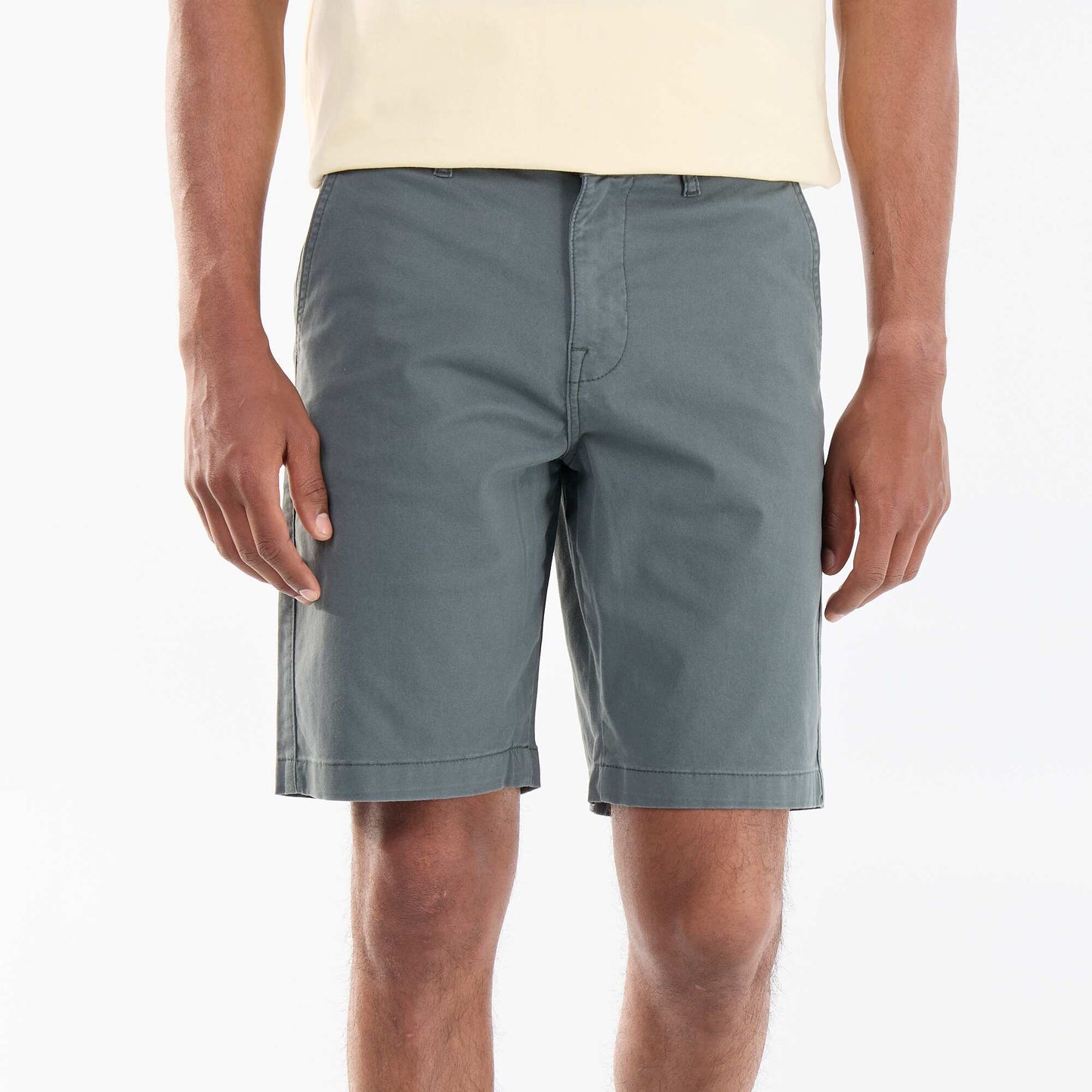 Bermuda chino uni VERT