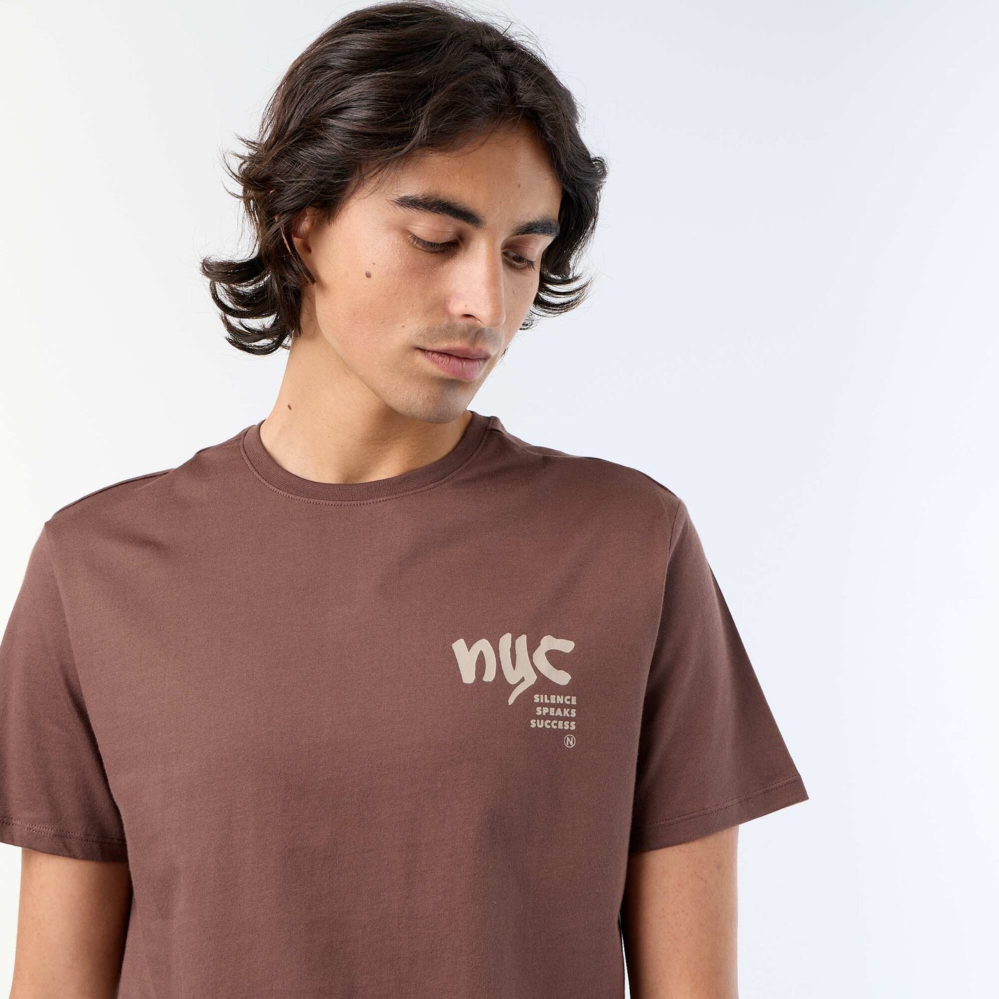 T-shirt homme en coton imprimé à col rond MARRON