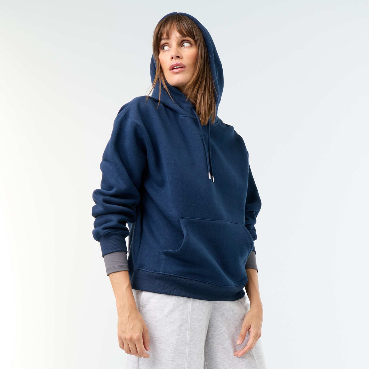 Sweat à capuche uni avec poche kangourou BLEU