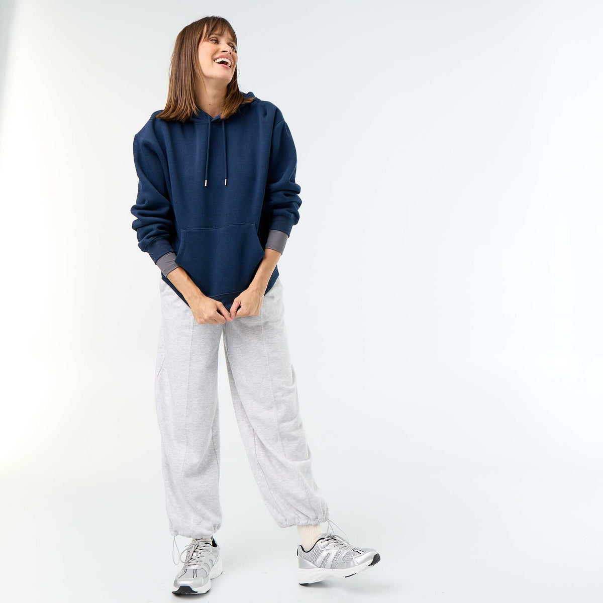 Sweat à capuche uni avec poche kangourou BLEU