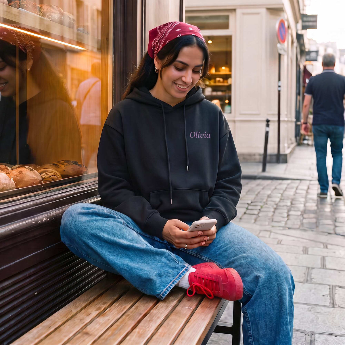 Sweat à capuche uni avec poche kangourou NOIR