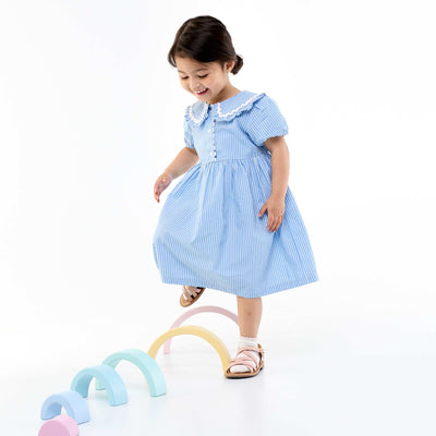 Robe en popeline à manches courtes avec col claudine BLEU
