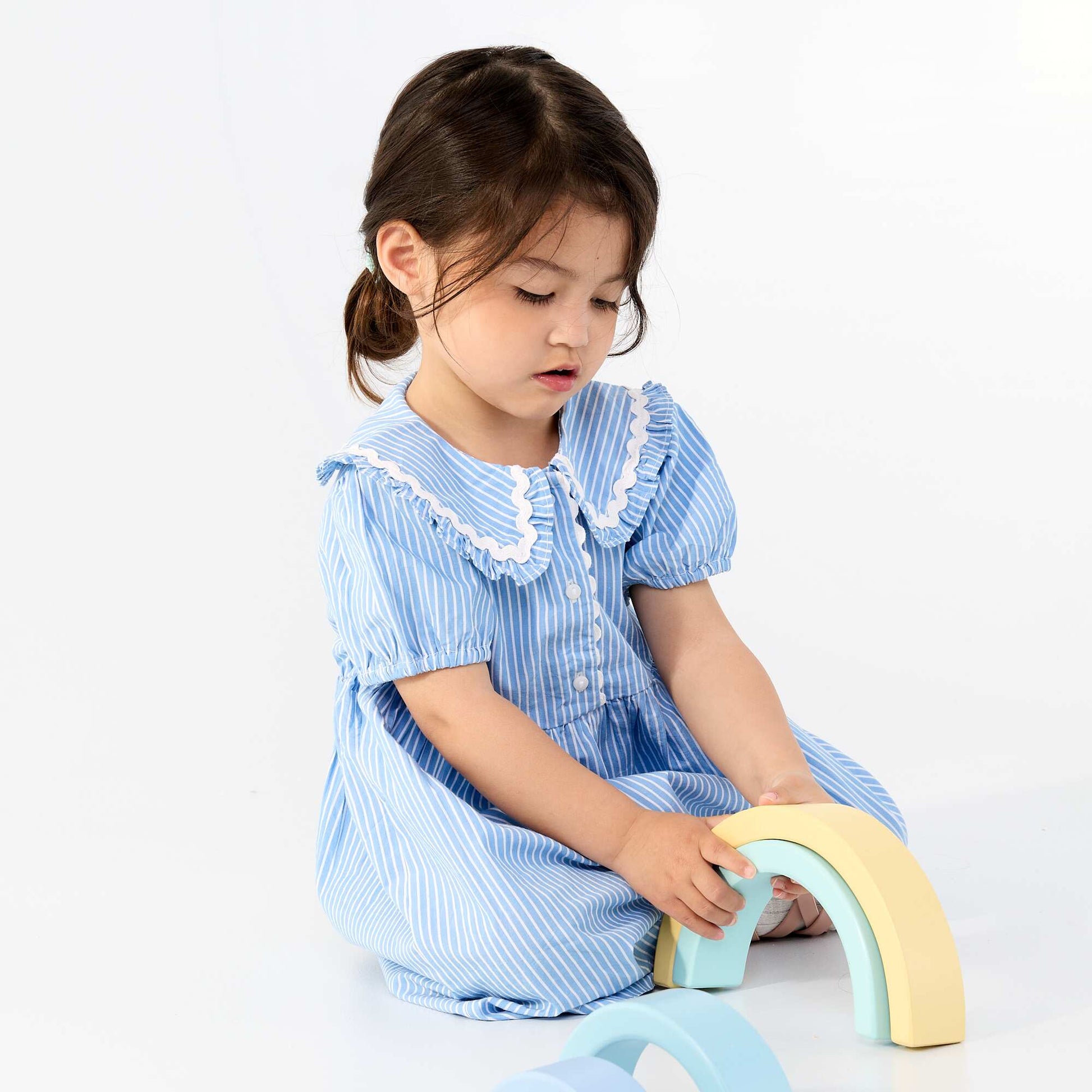 Robe en popeline à manches courtes avec col claudine BLEU
