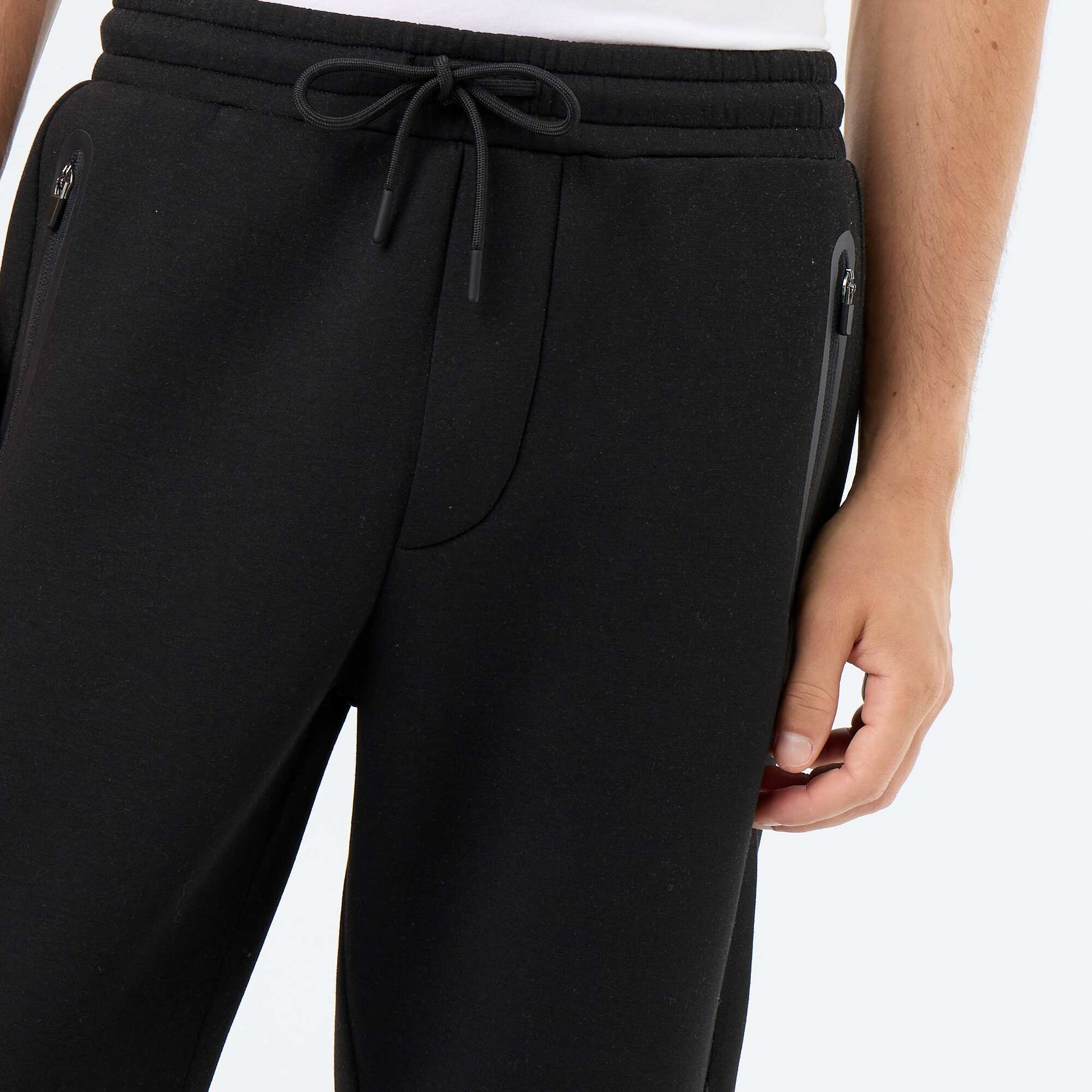 Pantalon jogging avec poches zippées NOIR