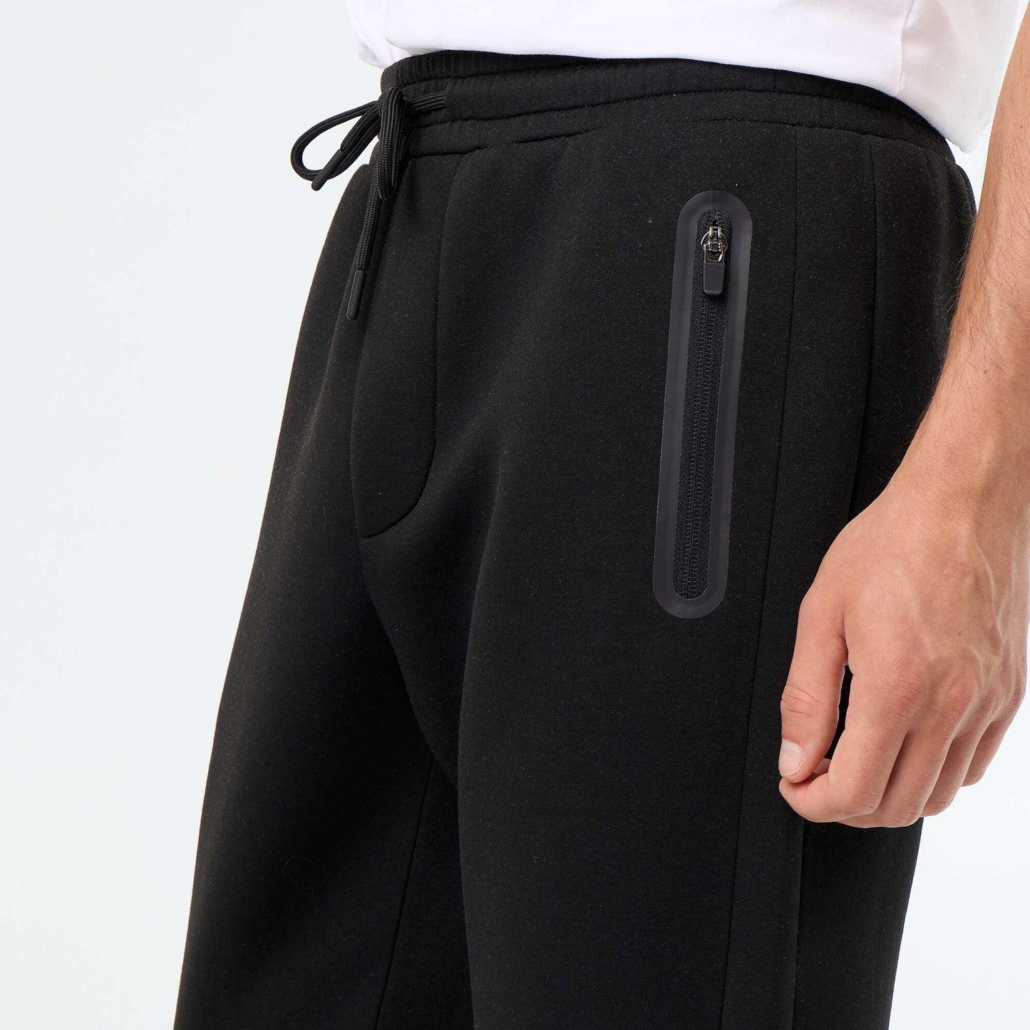 Pantalon jogging avec poches zippées NOIR