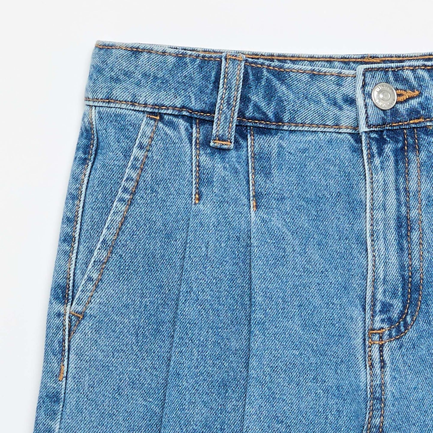 Short en denim avec effet plissé BLEU