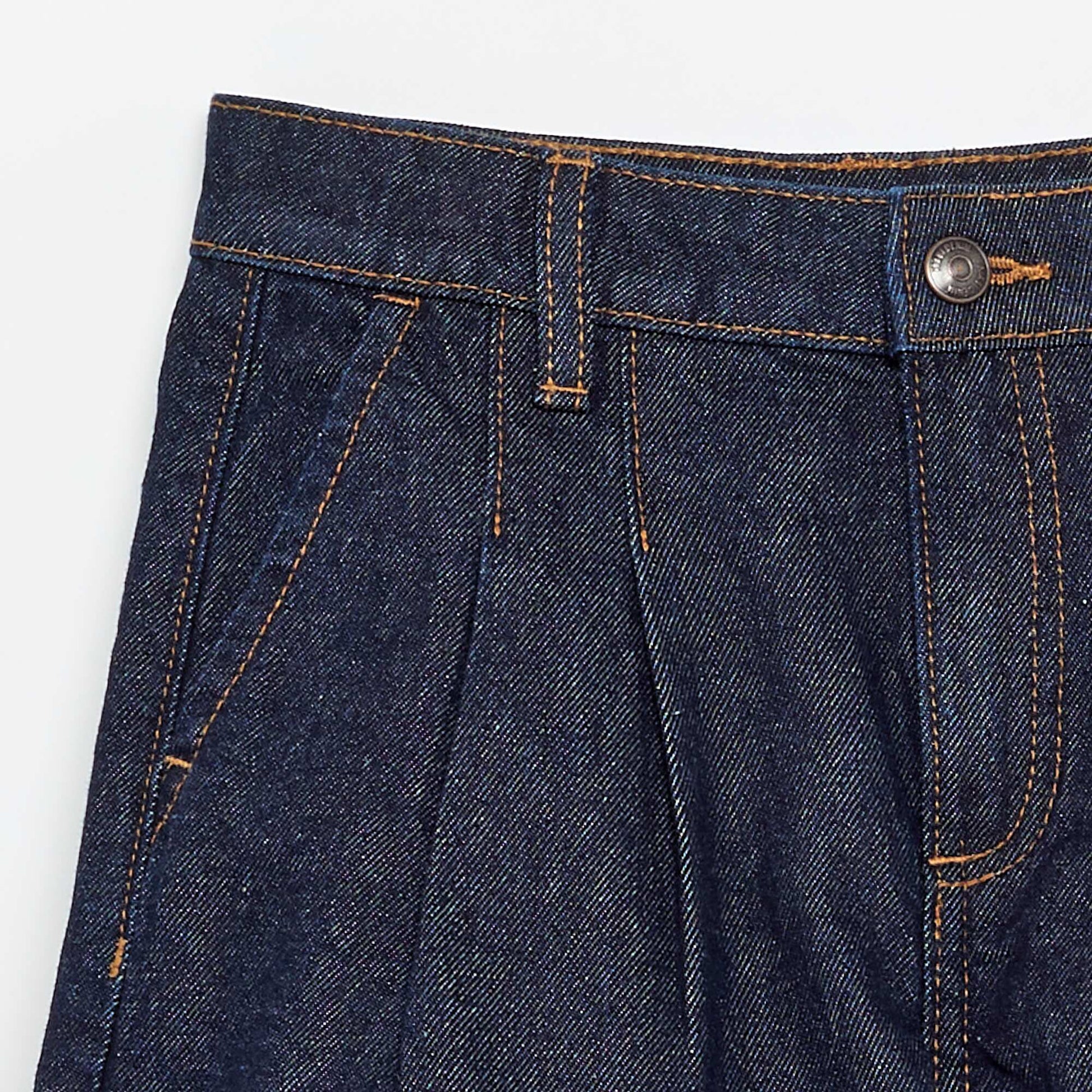 Short en denim avec effet plissé BLEU